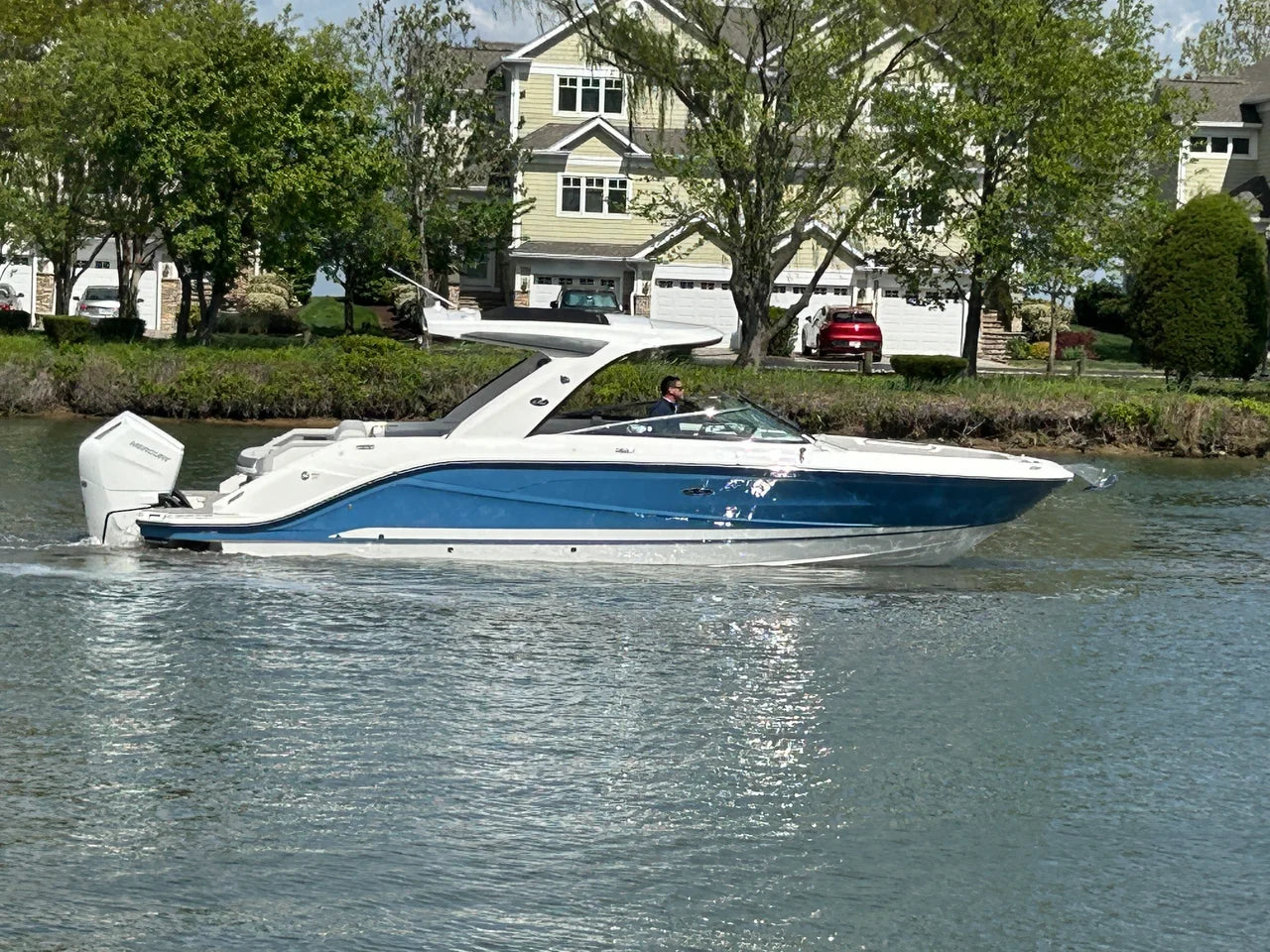 2026 Sea Ray SLX 310 Outboard 31.0 feet, Grasonville, MD #1