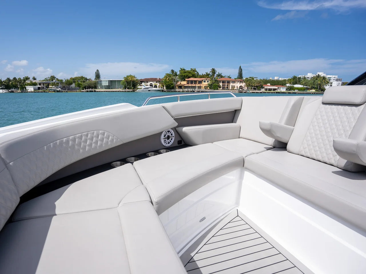 2024 Cruisers Yachts 50 GLS 50.0 feet, Miami, FL #30