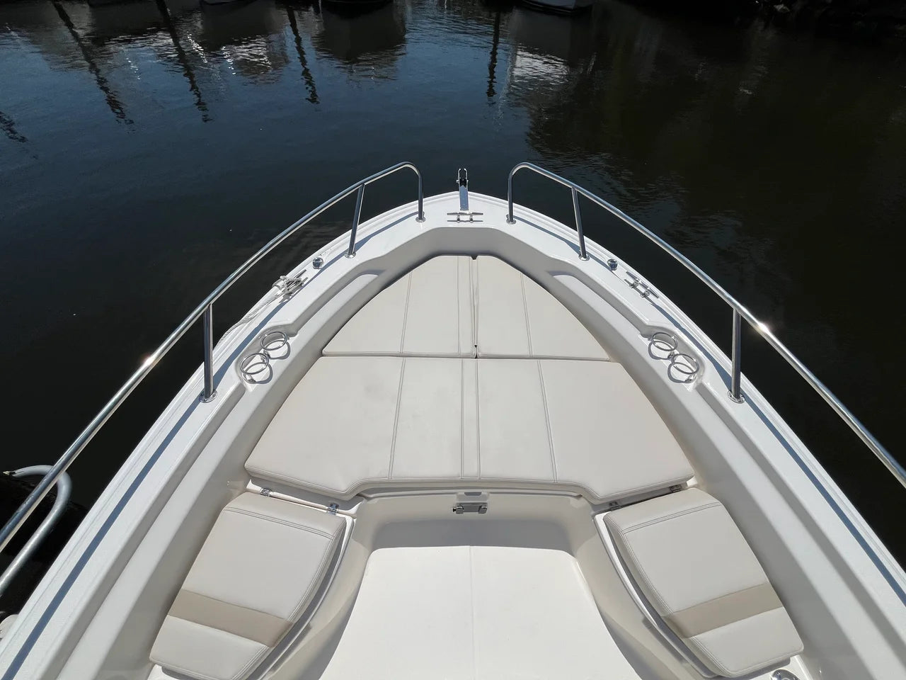 2026 Boston Whaler 250 Dauntless 25.0 feet, Wakefield, RI #24