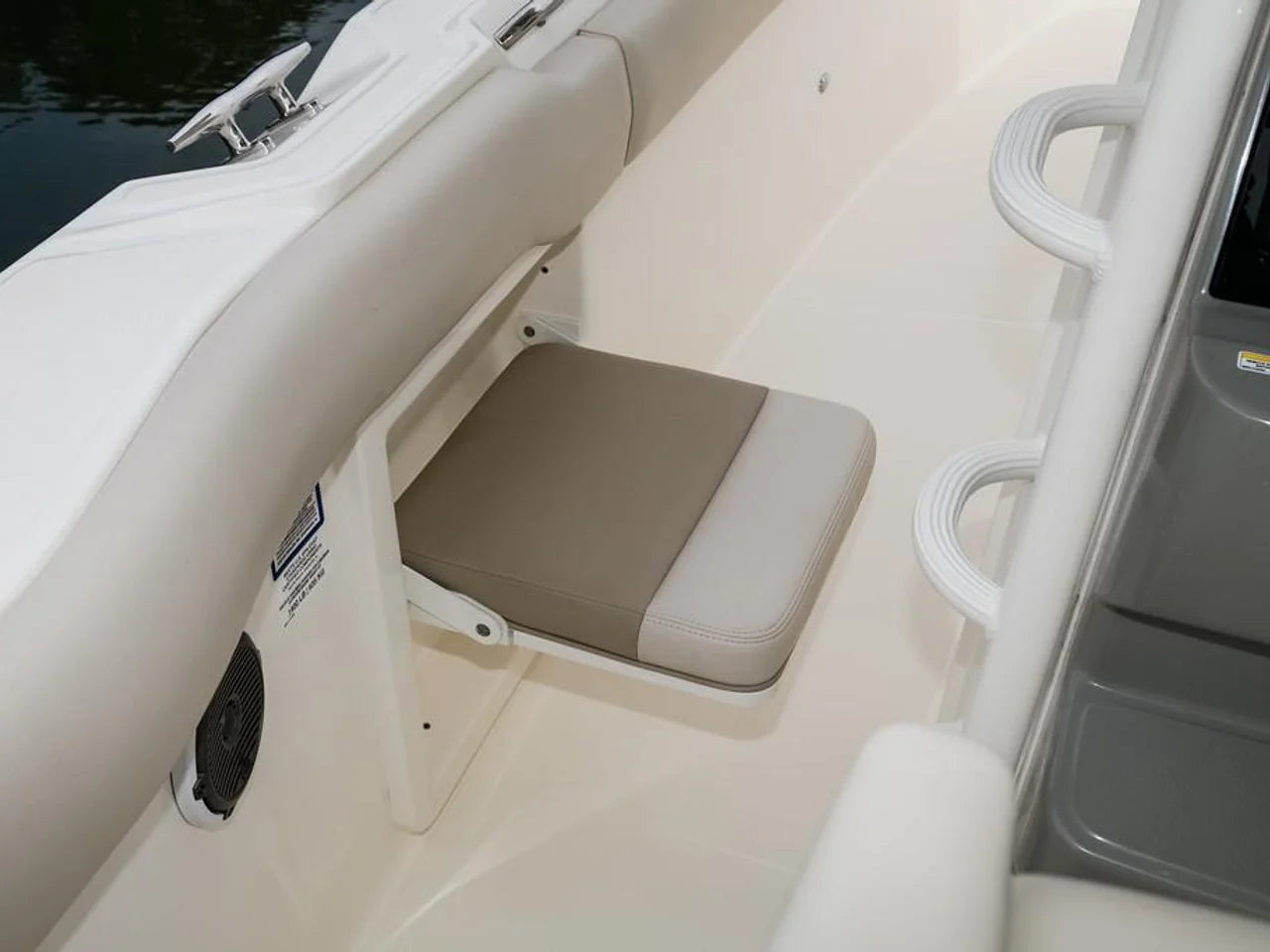 2027 Boston Whaler 330 Outrage 33.0 feet, Naples, Florida #15