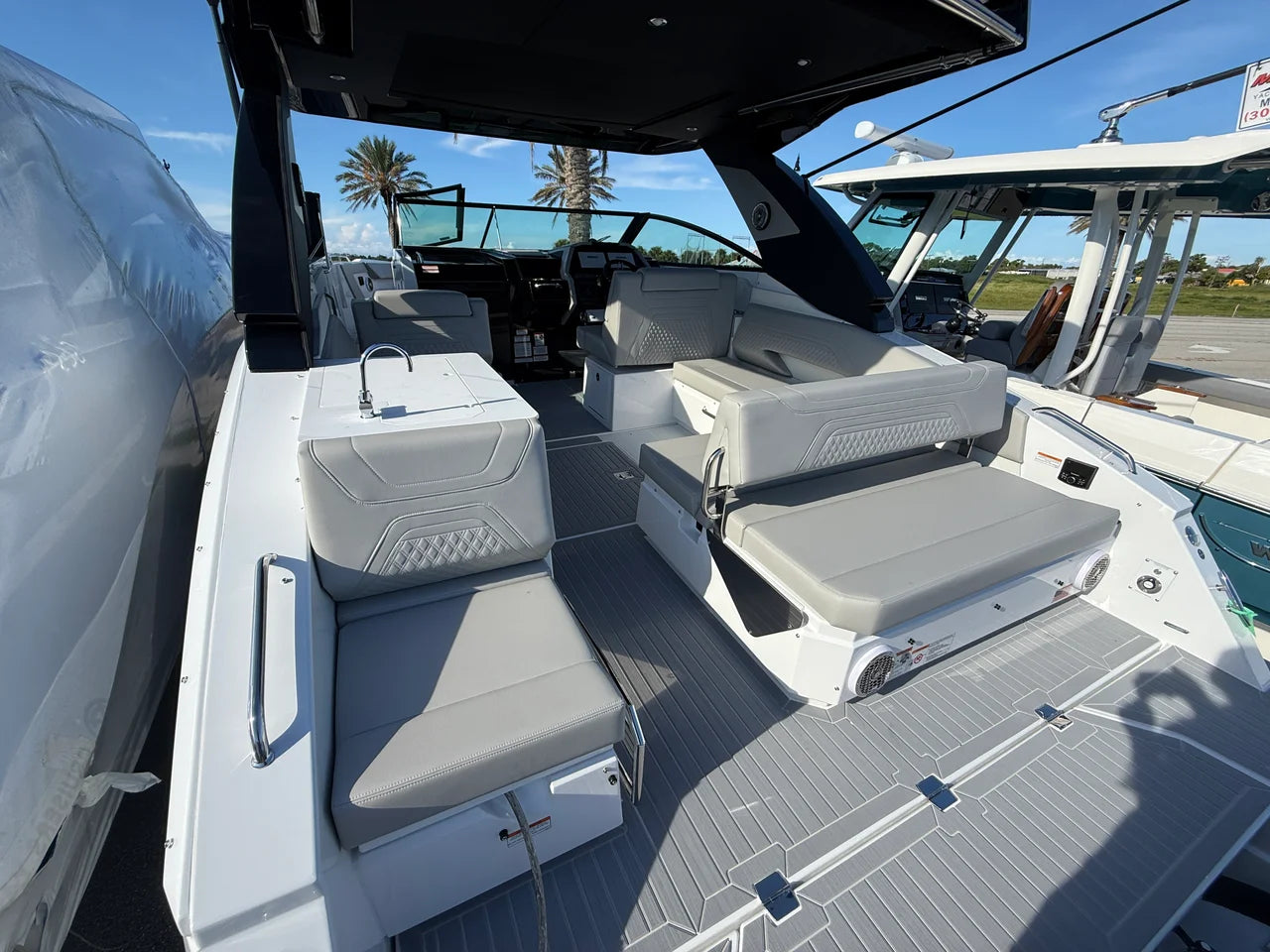 2027 Cruisers Yachts 34 GLS Outboard 34.0 feet, Venice, Florida #35