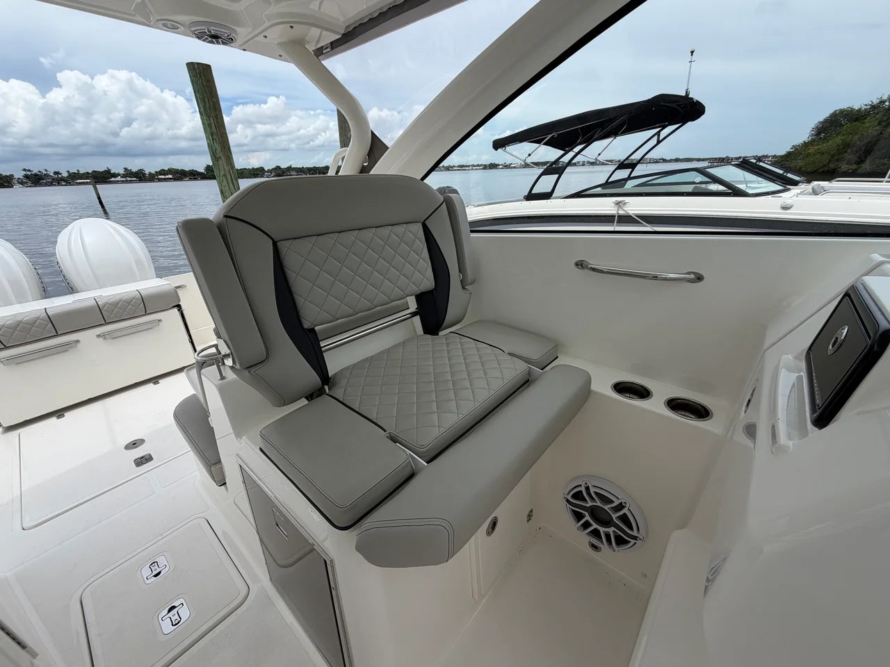 2025 Pursuit 306 DC 30.0 feet, Stuart, Florida #42