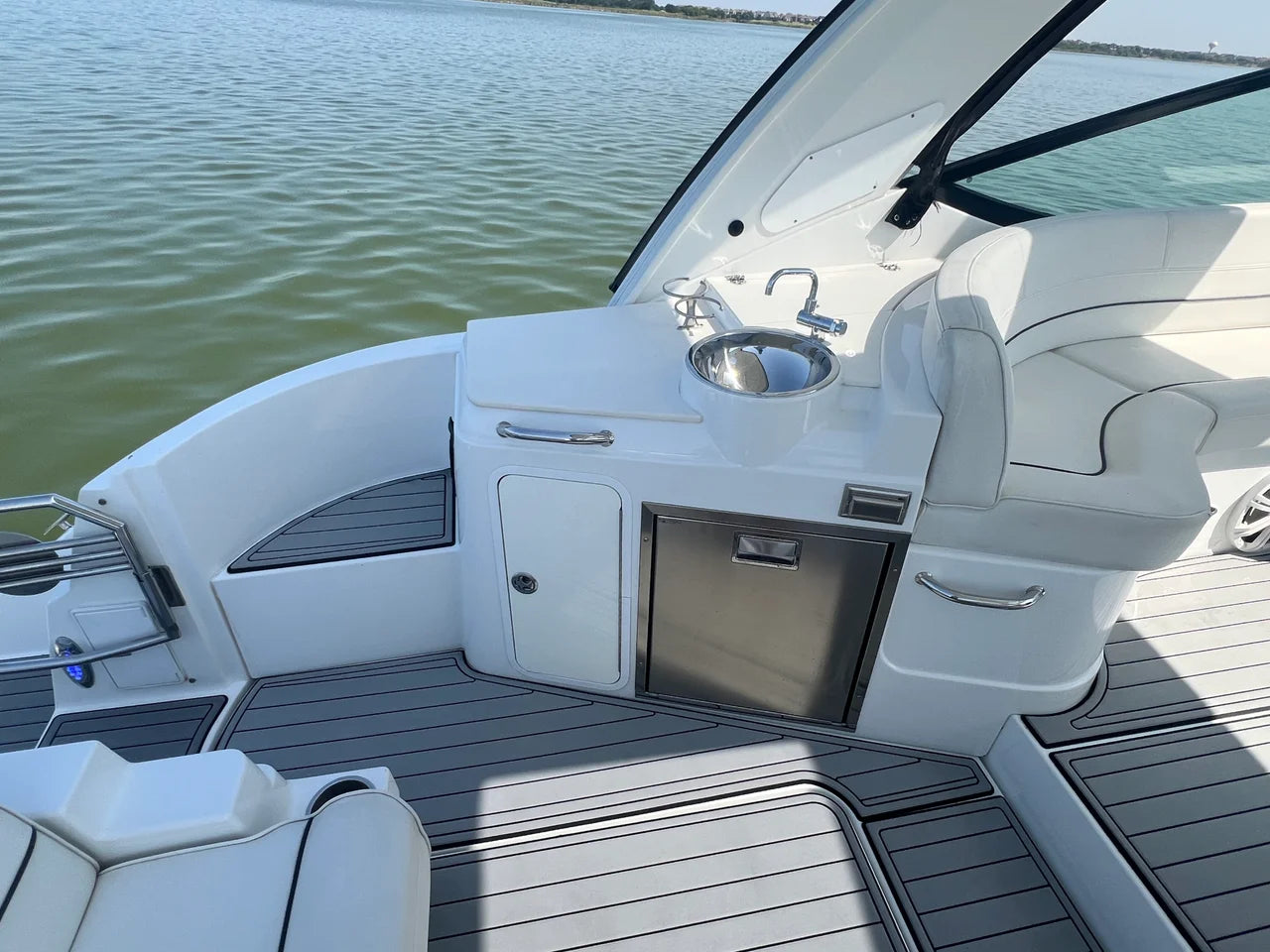 2018 Cruisers Yachts 35 EXPRESS 35.0 feet, Lewisville, TX #47