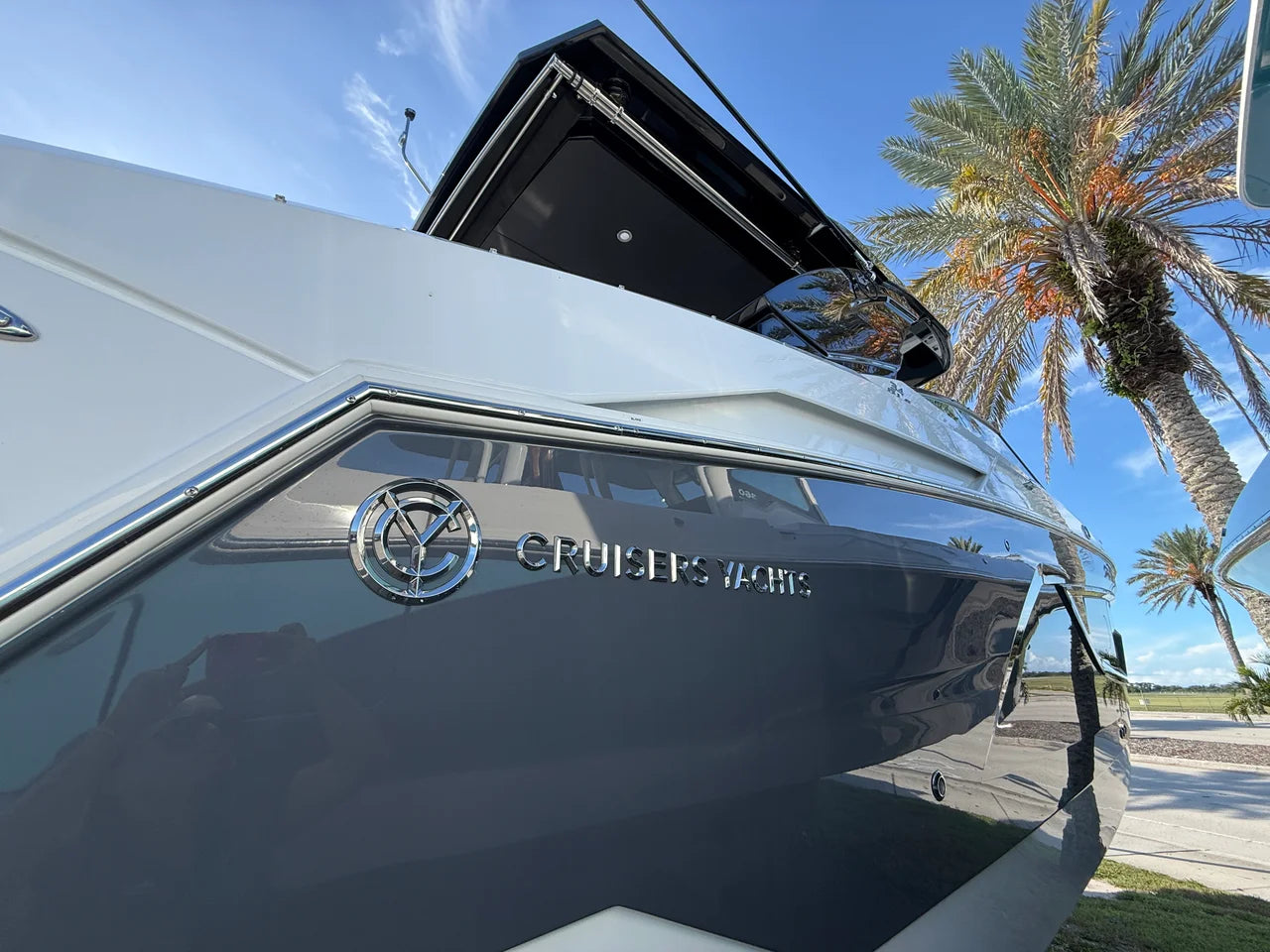 2027 Cruisers Yachts 34 GLS Outboard 34.0 feet, Venice, Florida #4
