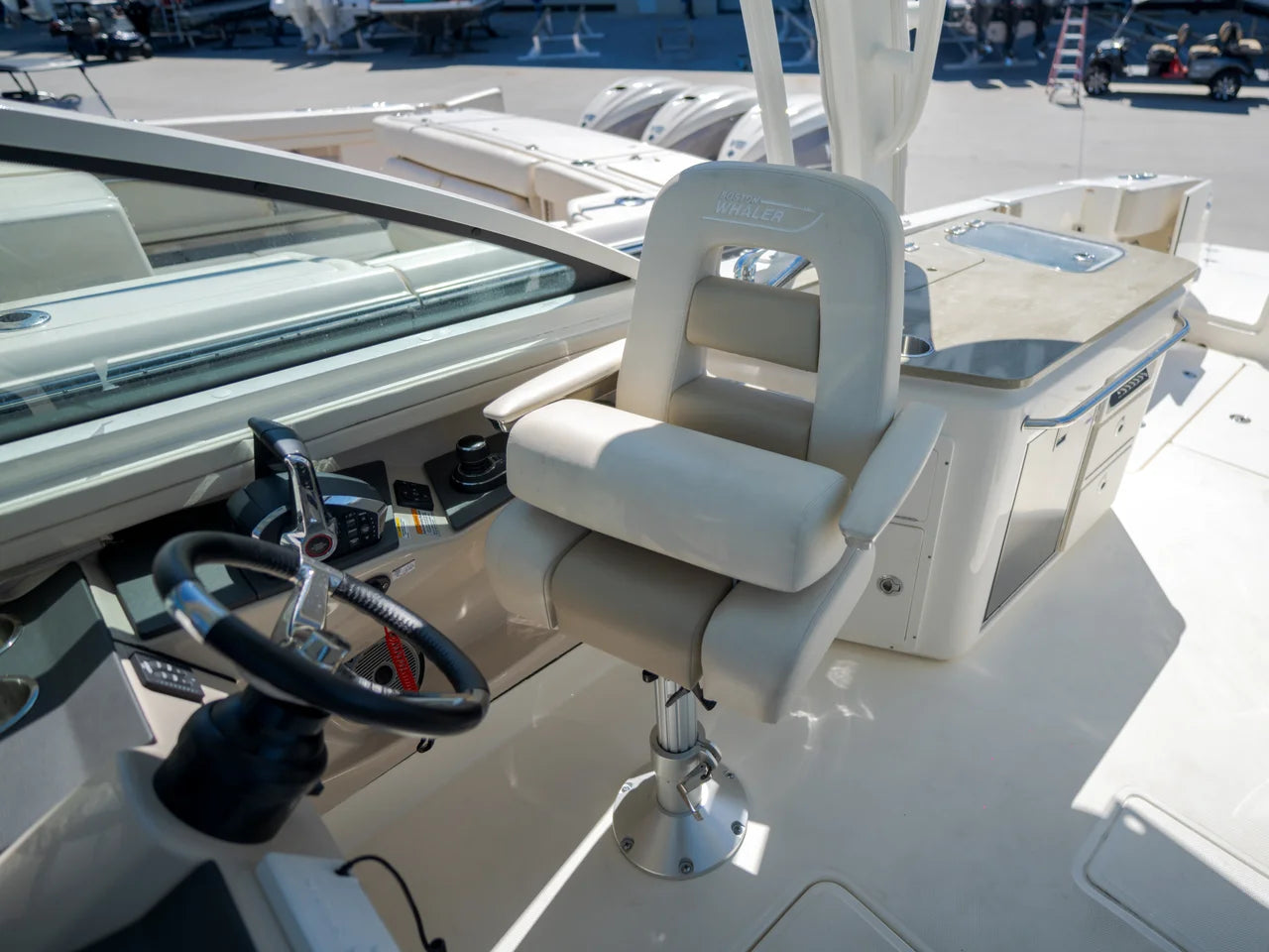 2025 Boston Whaler VANTAGE 320 33.0 feet, Panama City, FL #18