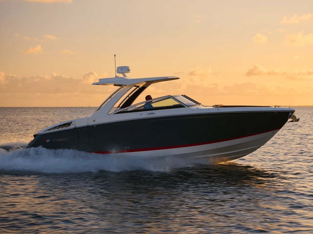 2026 Cobalt R33 Surf 33.0 feet, Inuvik, Northwest Territories #16