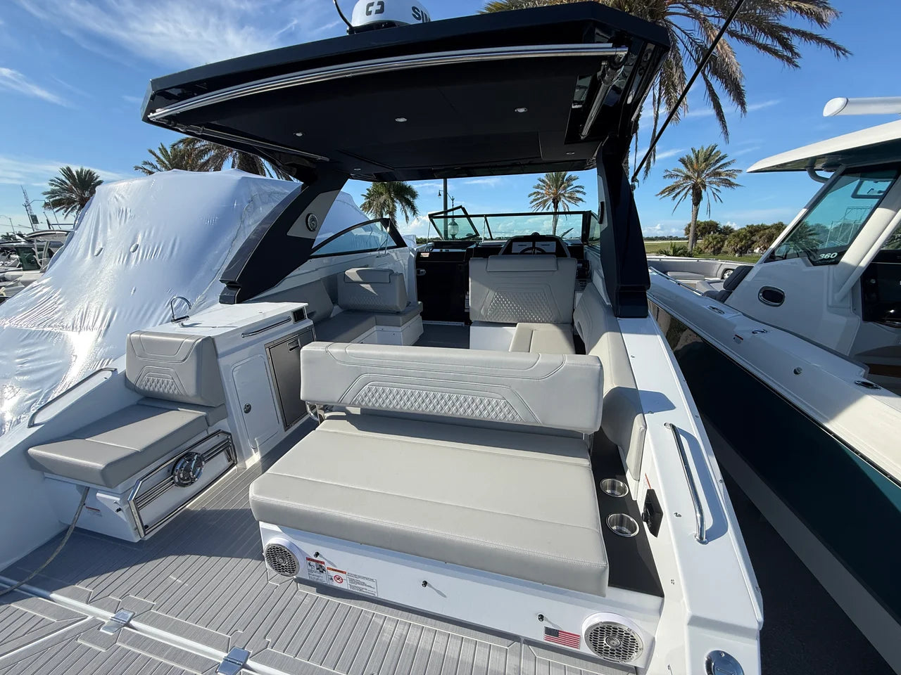 2027 Cruisers Yachts 34 GLS Outboard 34.0 feet, Venice, Florida #36