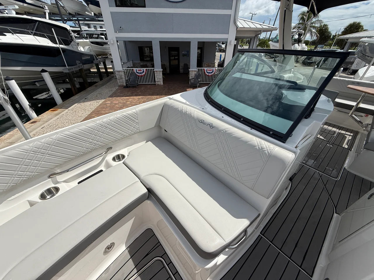 2025 Sea Ray SDX 270 Outboard 27.0 feet, Sarasota, FL #17