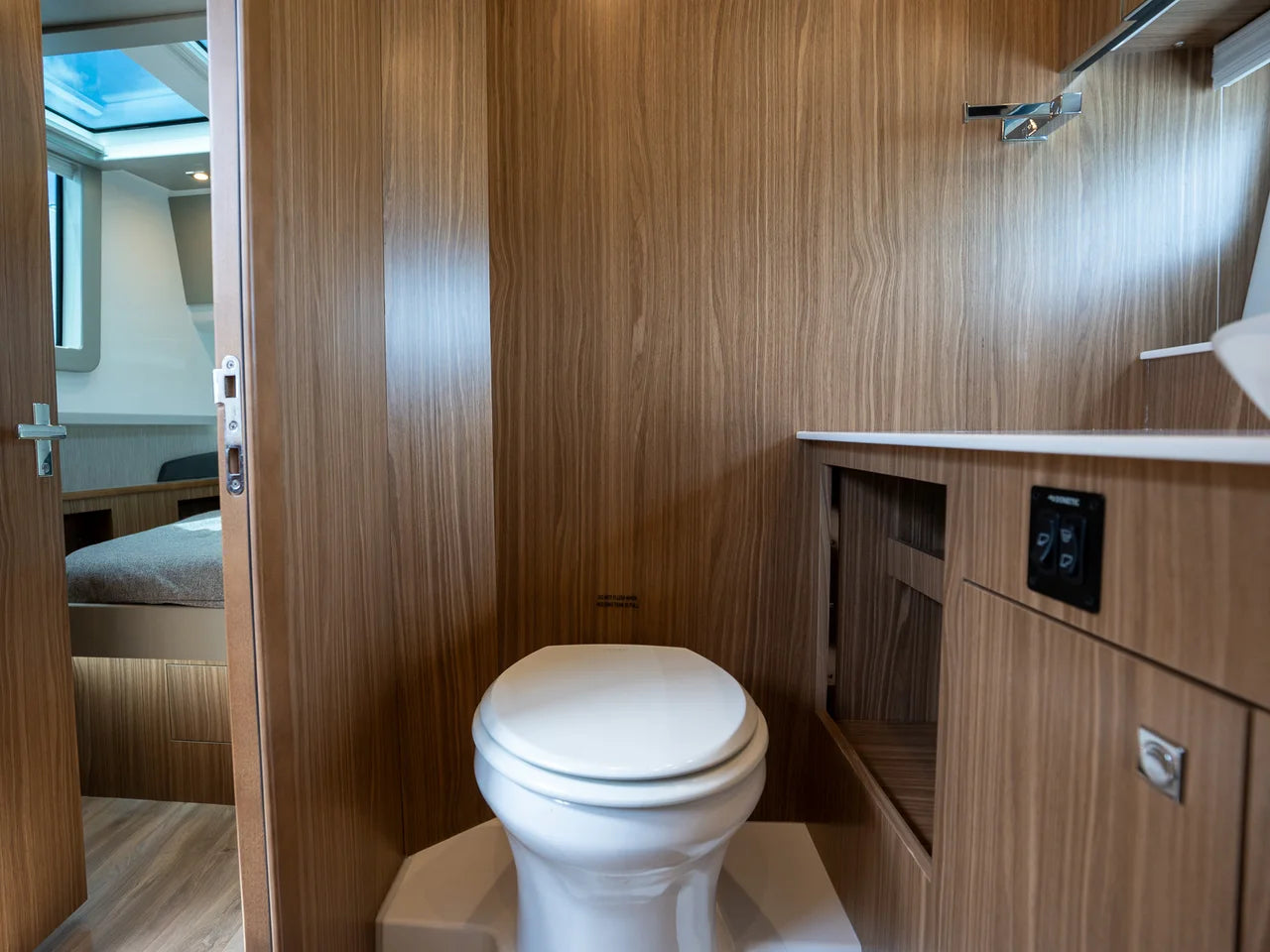 2024 Cruisers Yachts 50 GLS 50.0 feet, Miami, FL #2
