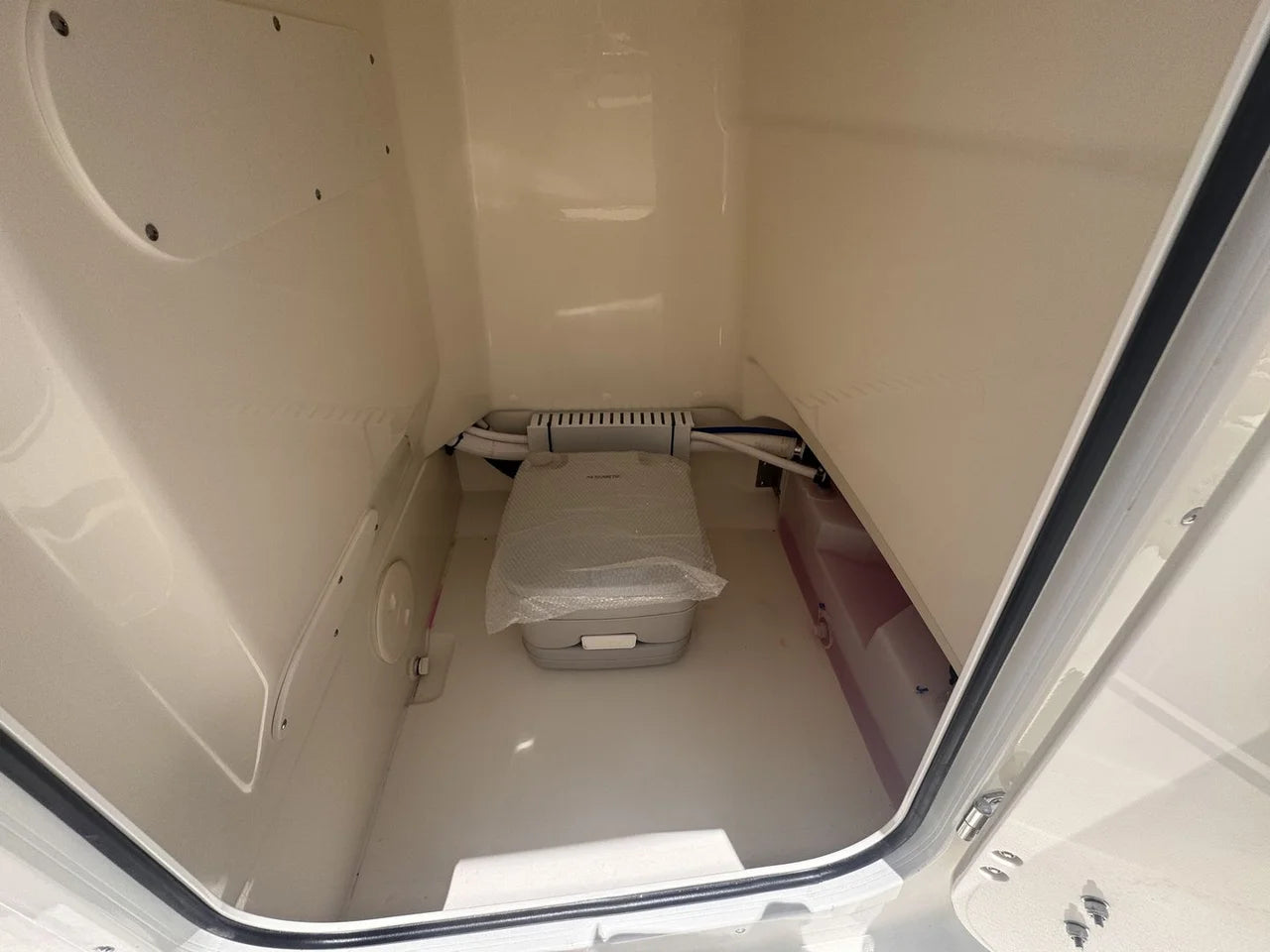 2027 Boston Whaler 210 Montauk 21.0 feet, Jupiter, Florida #22