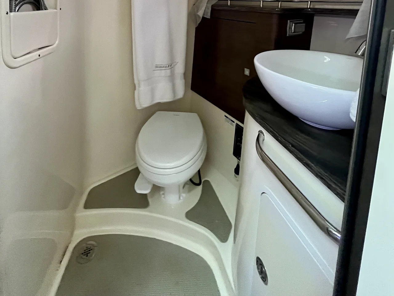 2019 Boston Whaler 345 CONQUEST 35.0 feet, Venice, Florida #32