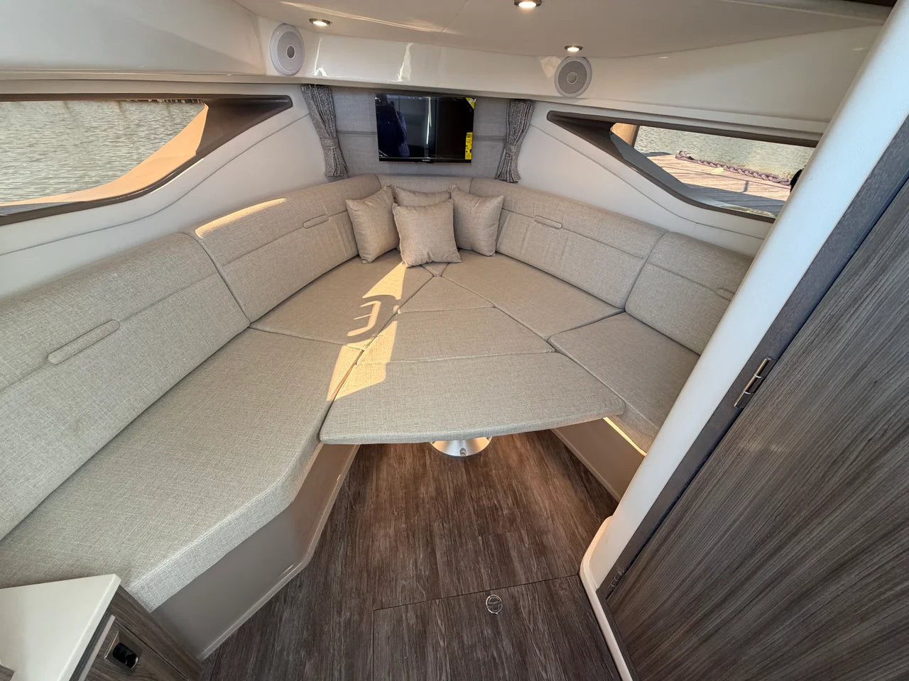 2026 Sea Ray Sundancer 320 Outboard 32.0 feet, Grasonville, MD #57