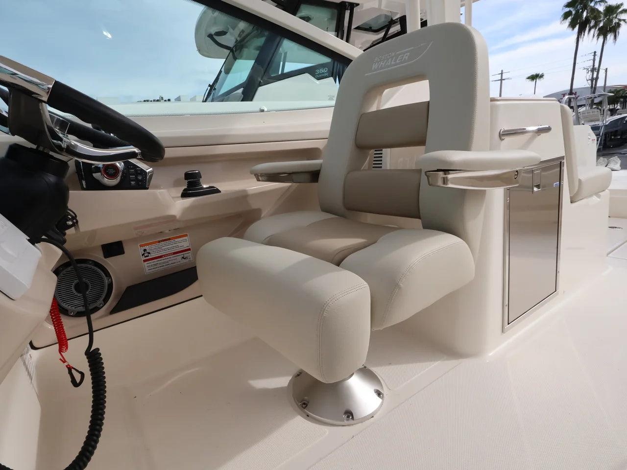 2027 Boston Whaler 280 Vantage 27.0 feet, Naples, Florida #20