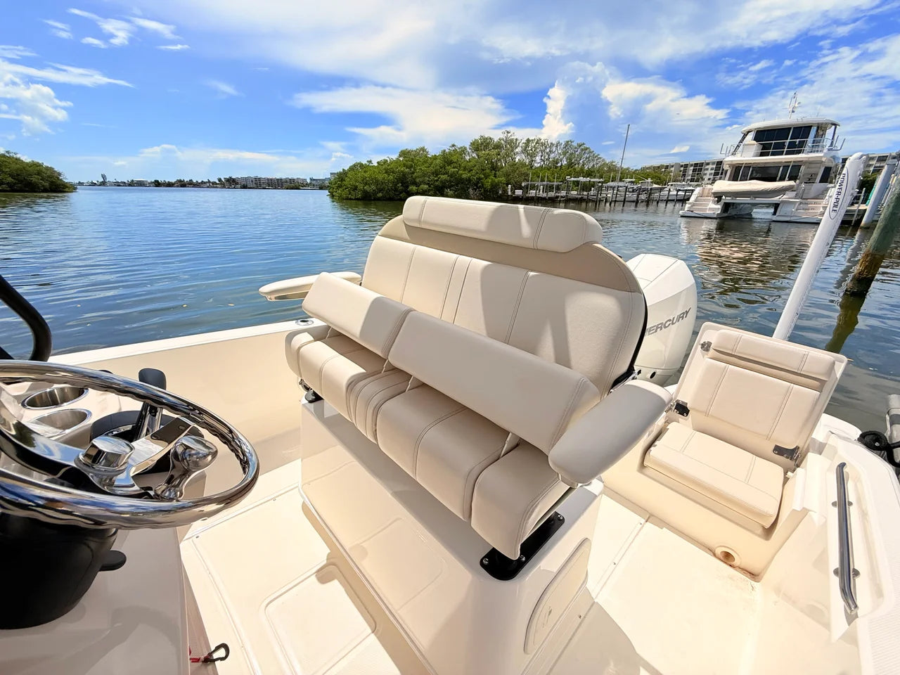 2027 Boston Whaler 220 Dauntless 22.0 feet, St Petersburg, FL #29