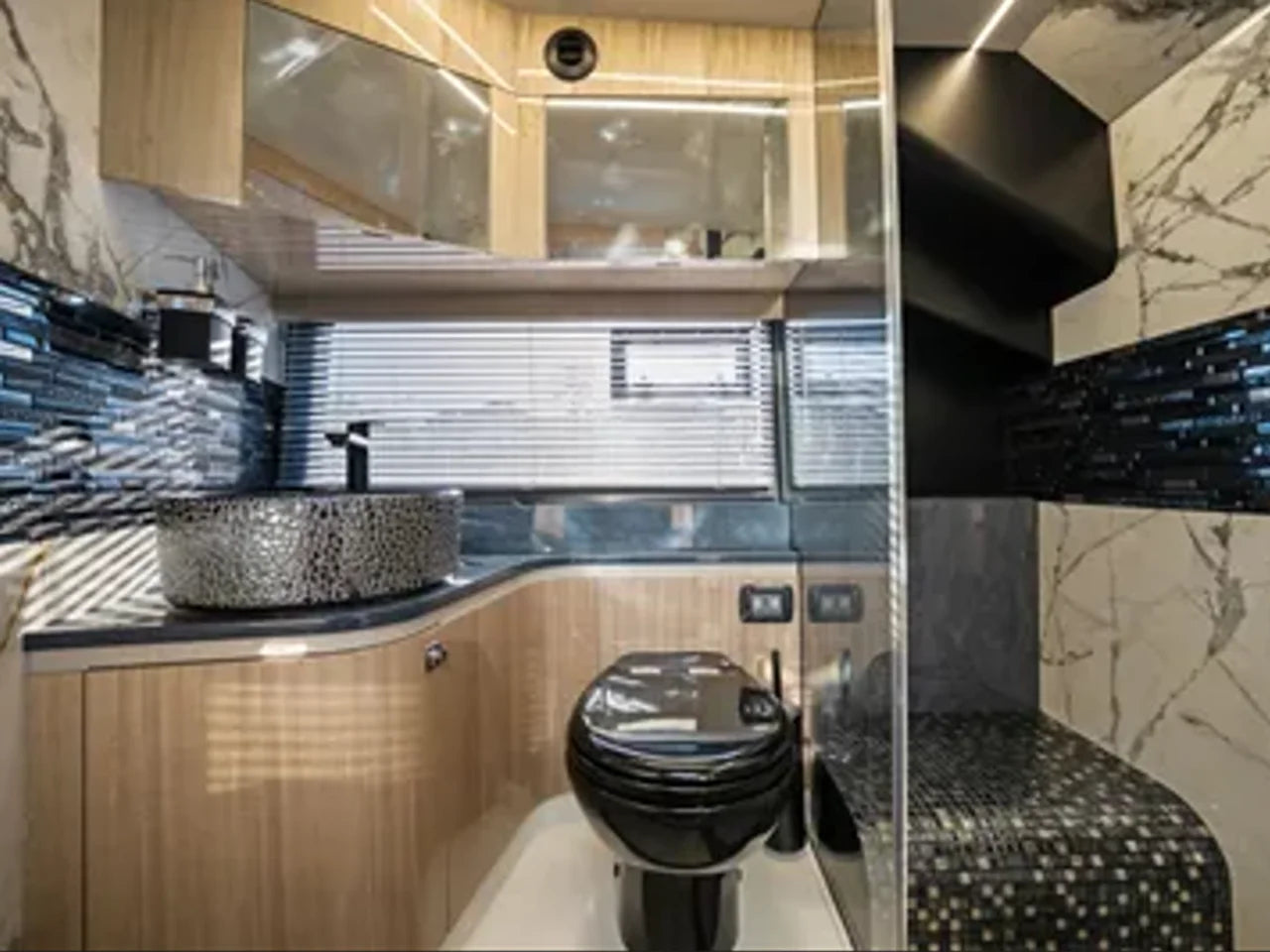 2024 Galeon 375 GTO 37.0 feet, Jupiter, Florida #47