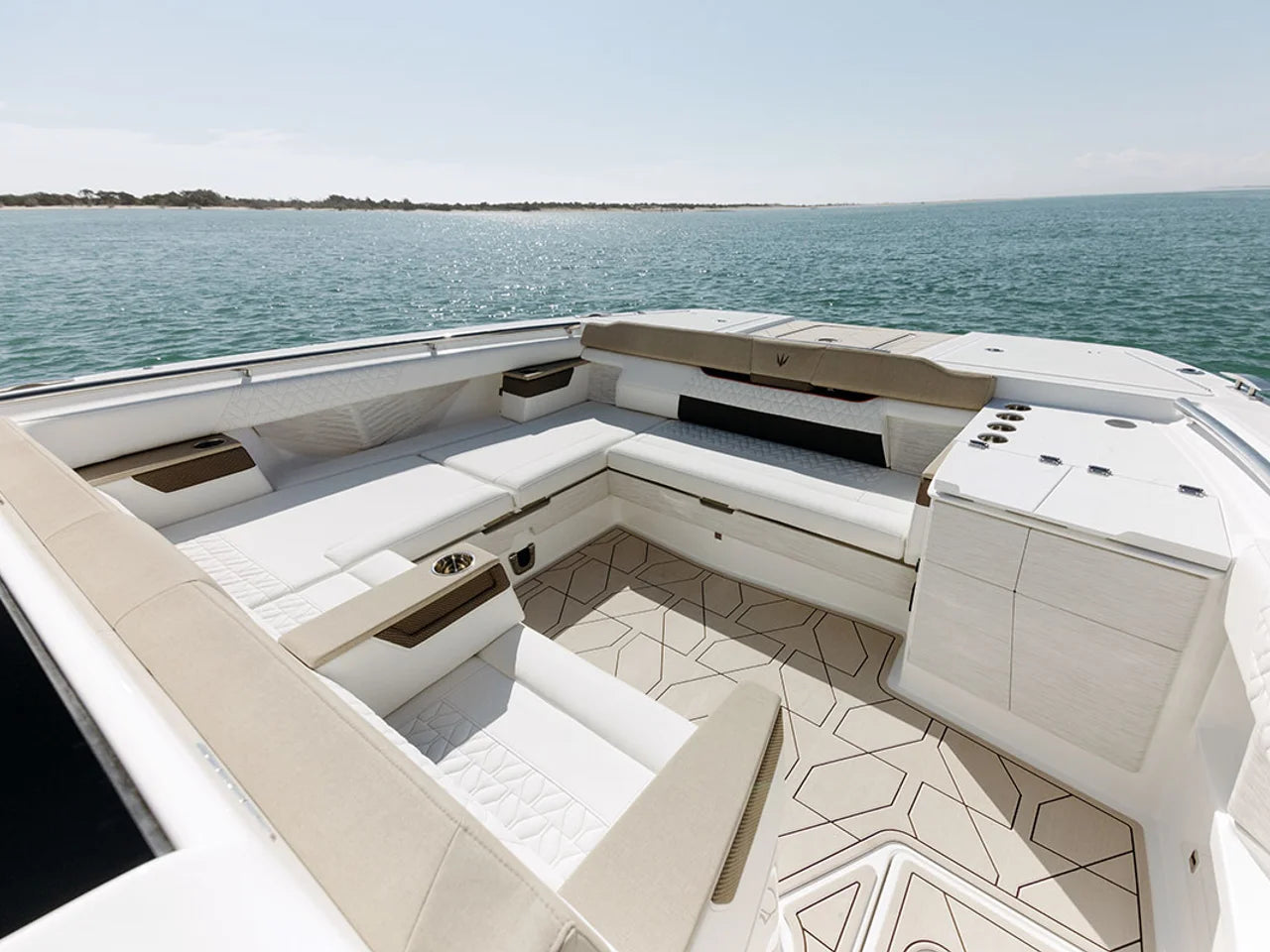 2027 Ducari 37 XIV 37.0 feet, Miami, FL #8
