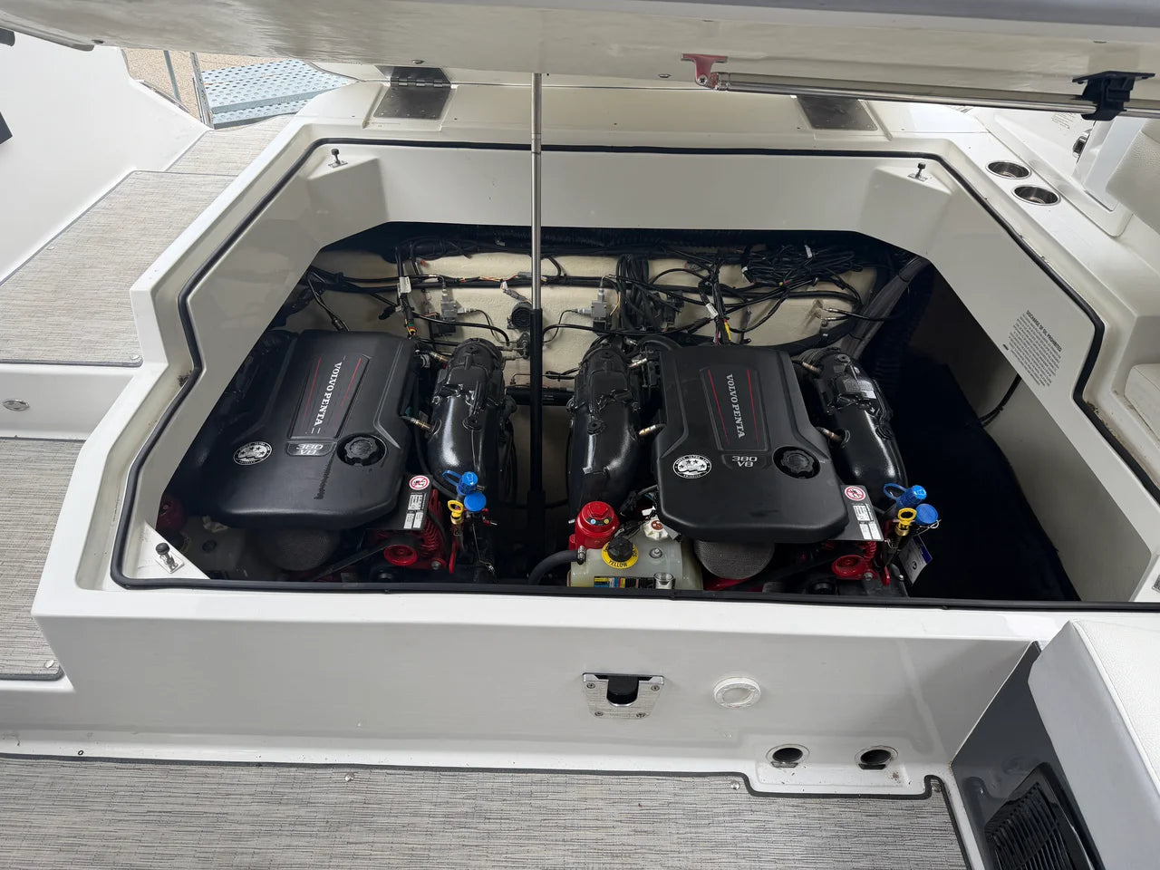 2022 Cobalt A36BR 36.0 feet, Lake Ozark, MO #8