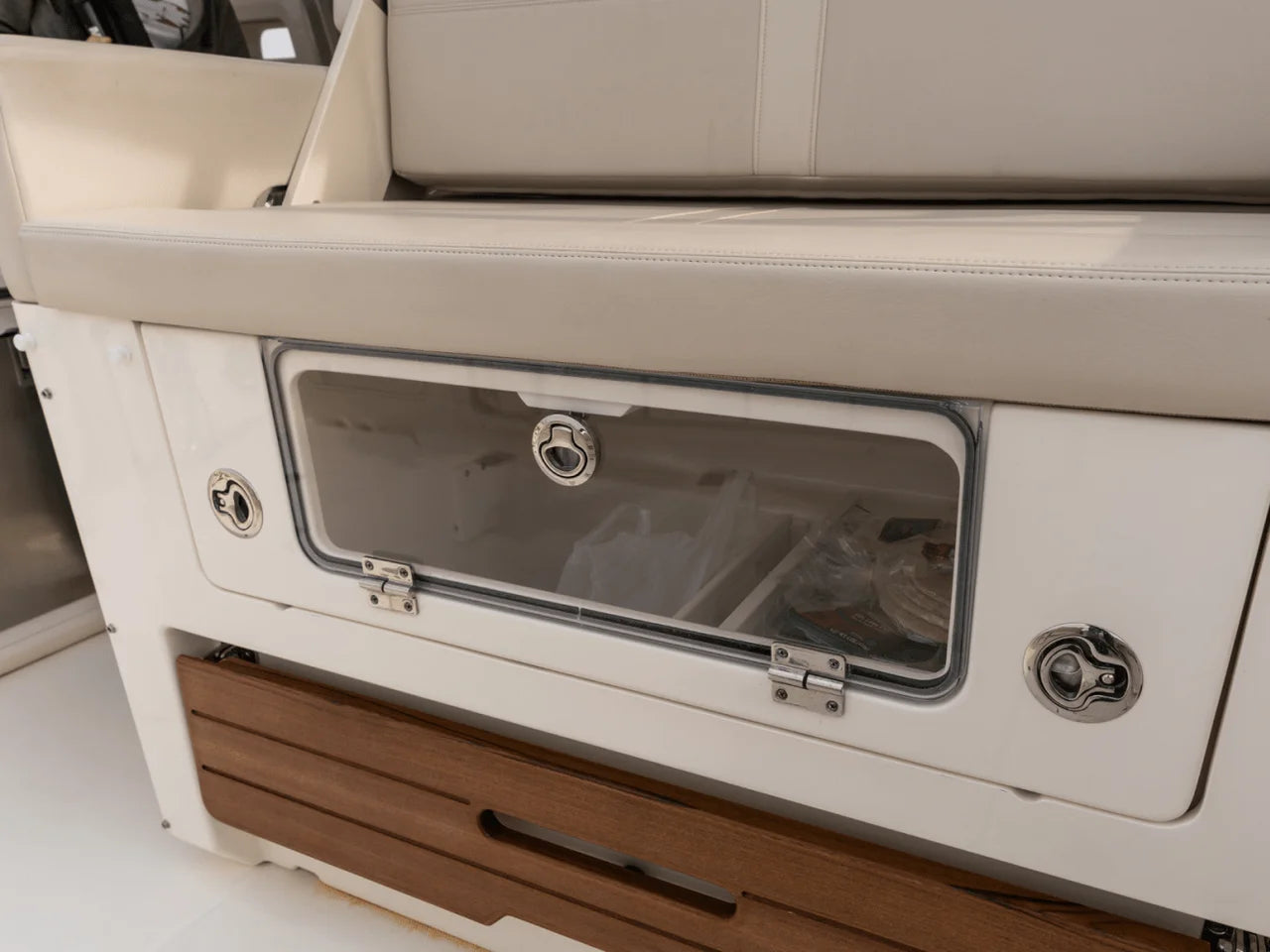2026 Boston Whaler 380 Realm 38.0 feet, Inuvik, Northwest Territories #92