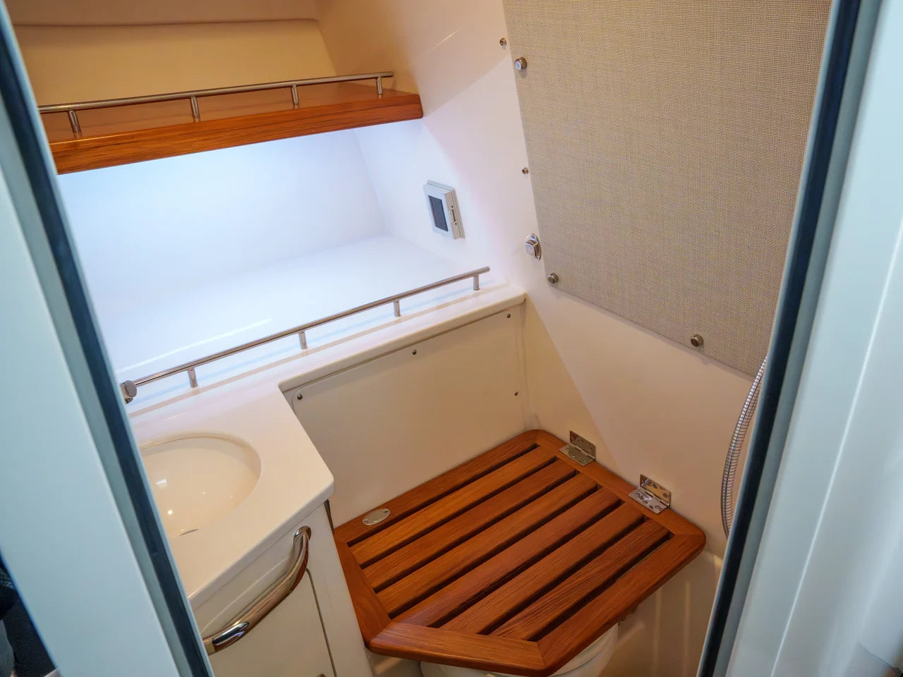 2026 Boston Whaler 350 Realm 35.0 feet, Wrightsville Beach, North Carolina #41
