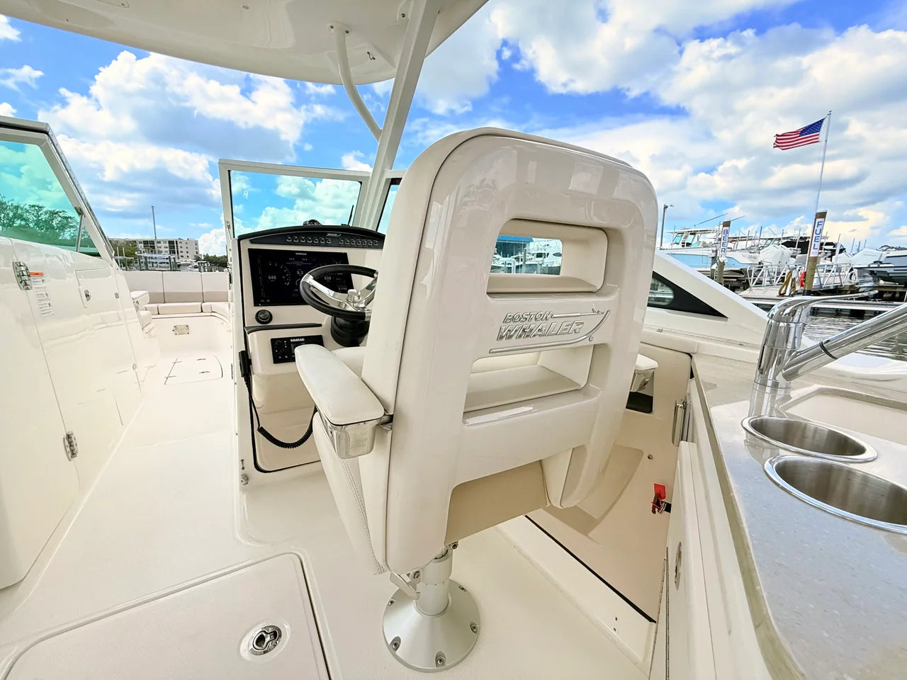 2024 Boston Whaler 320 Vantage 32.0 feet, St Petersburg, FL #44