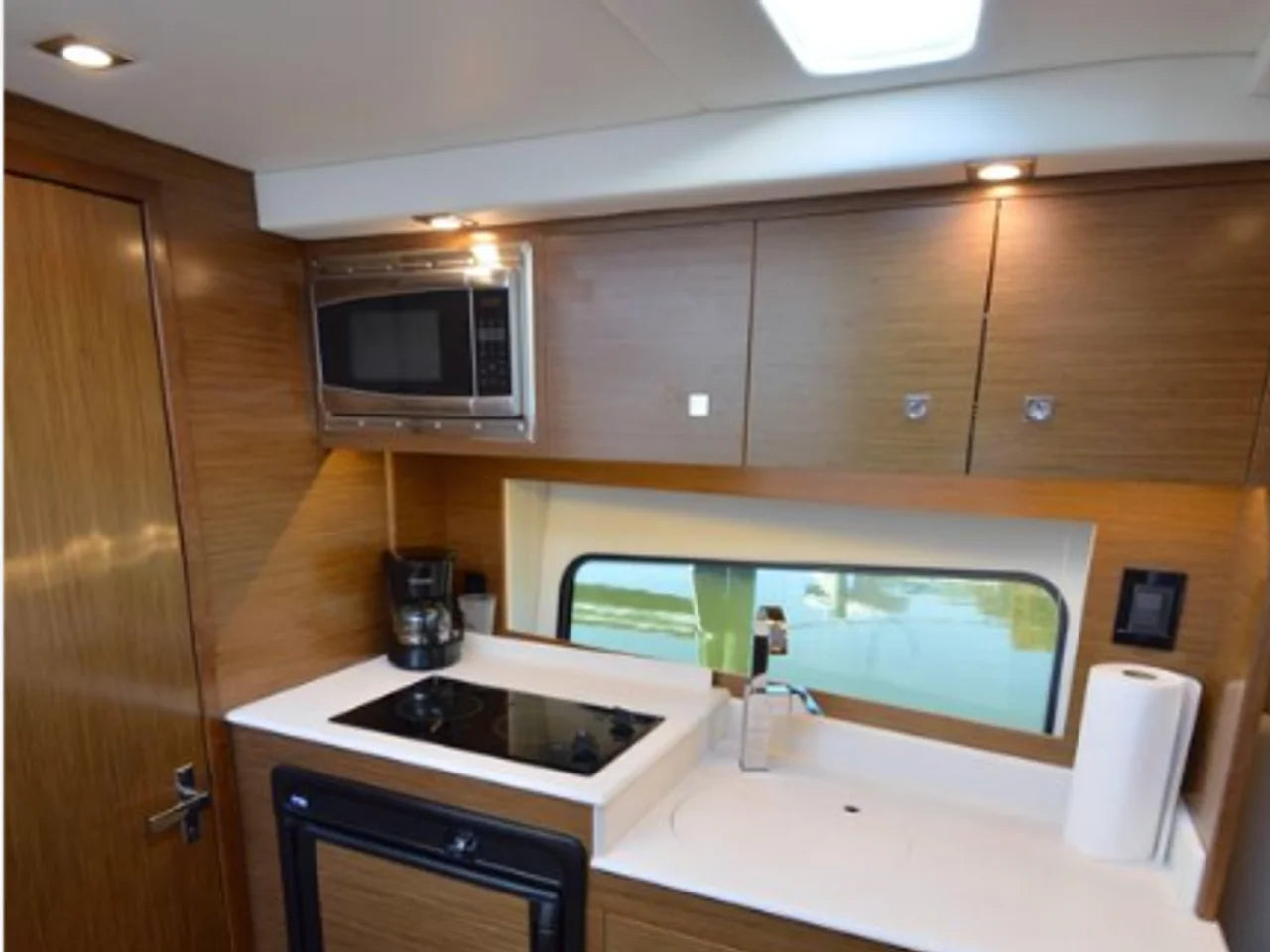 2016 Cruisers Yachts 390 EXPRESS COUPE 39.0 feet, Stuart, FL #30