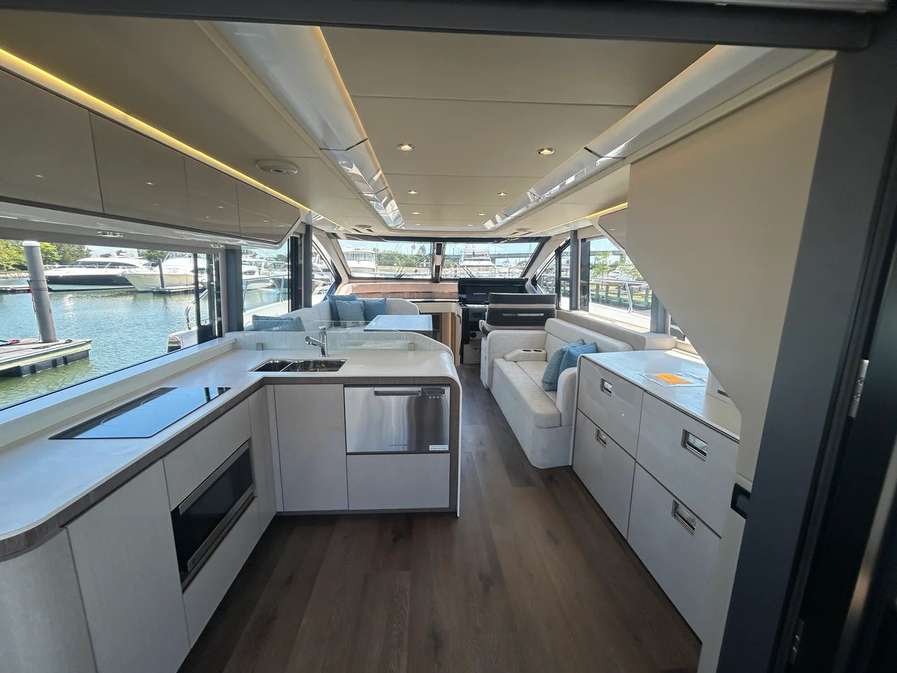2026 Cruisers Yachts 57 FLY 57.0 feet, Grasonville, MD #27