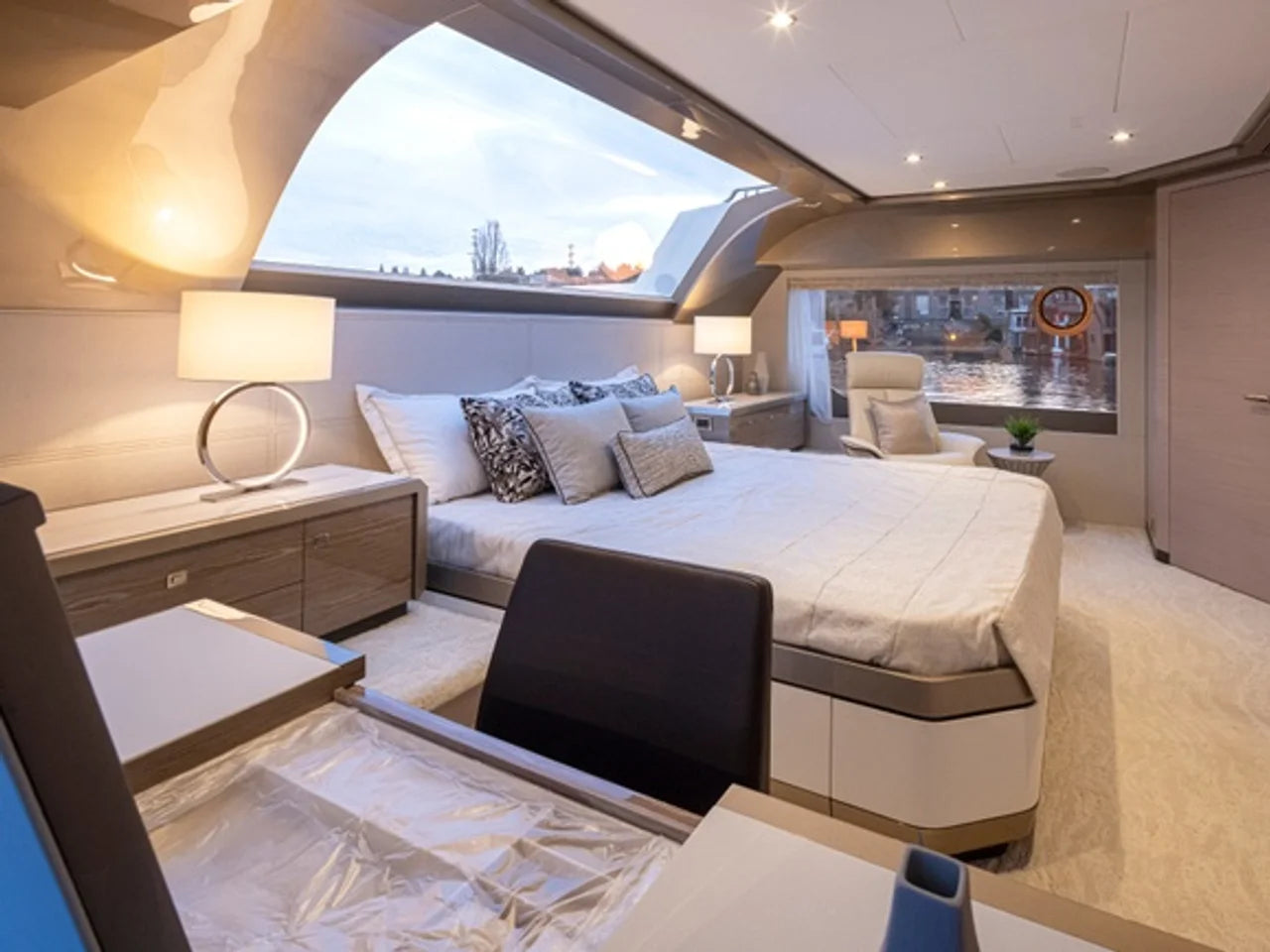 2027 Ocean Alexander 27R 93.0 feet, Pompano Beach, FL #57