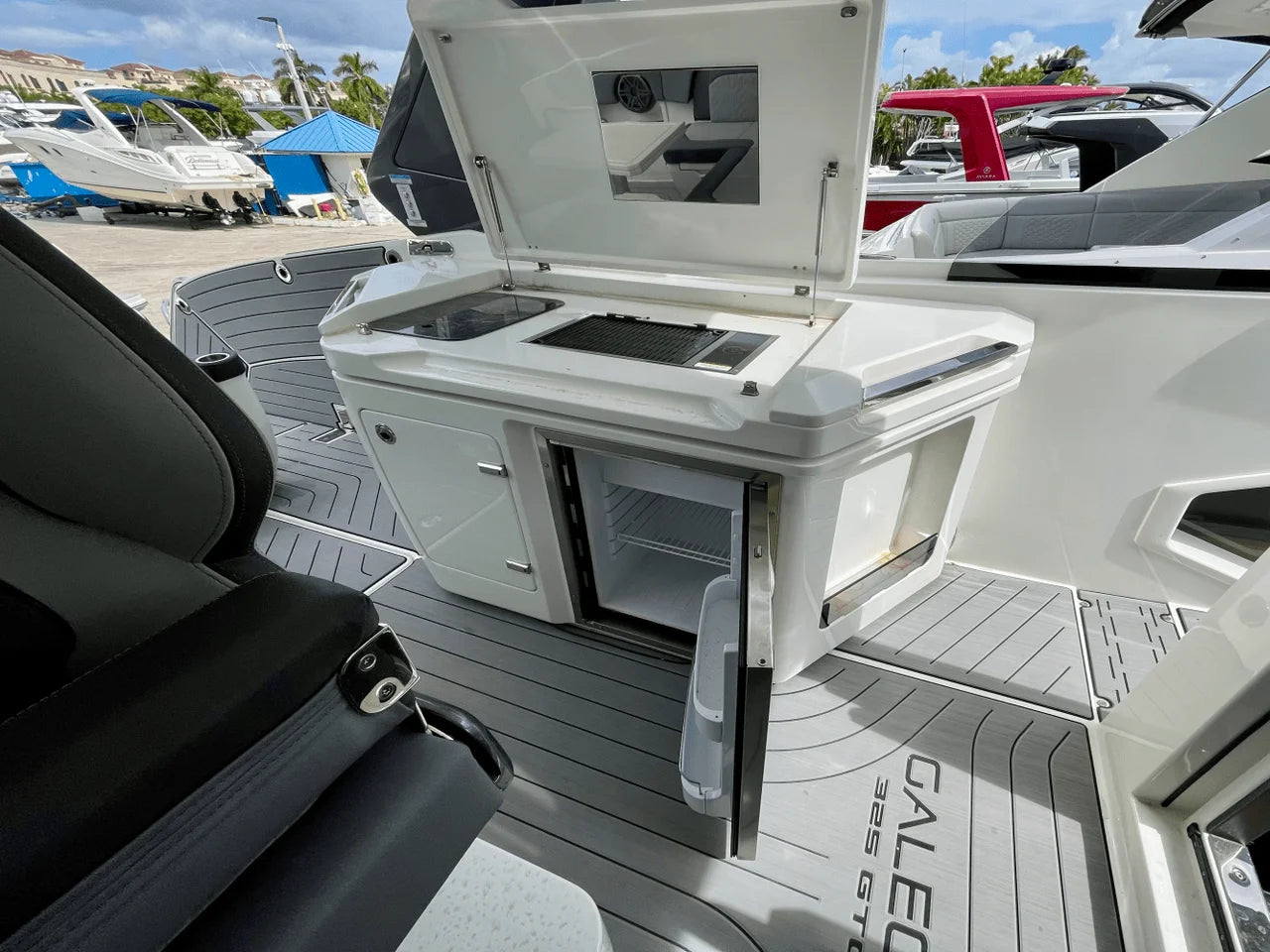 2023 Galeon 325 GTO 32.0 feet, Stuart, FL #13