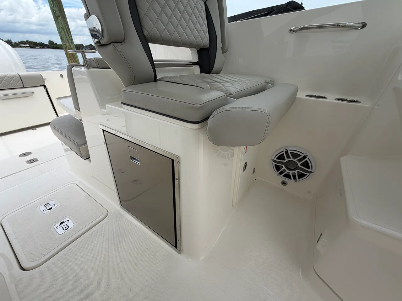2025 Pursuit 306 DC 30.0 feet, Stuart, Florida #26