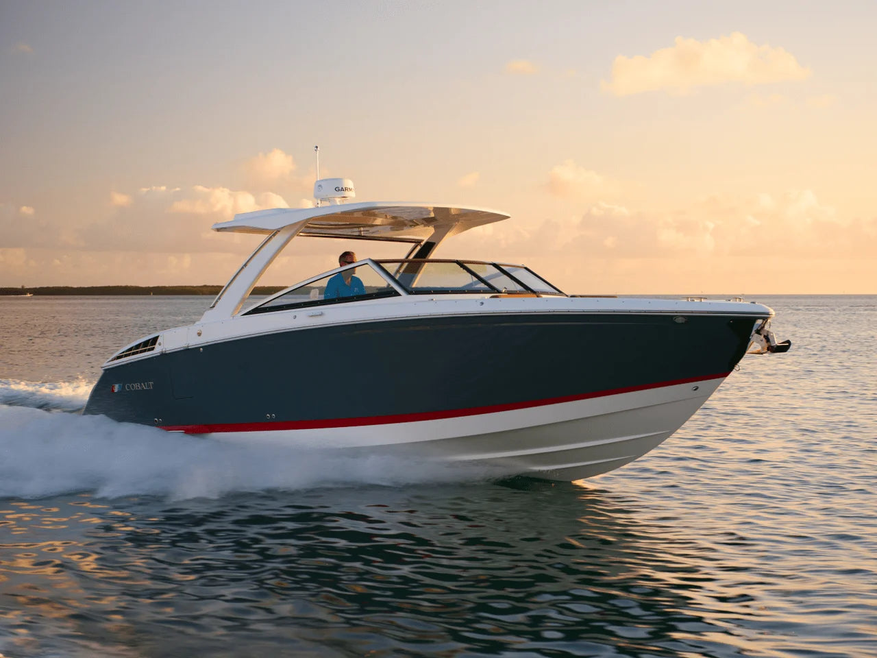 2026 Cobalt R33 Surf 33.0 feet, Inuvik, Northwest Territories #1