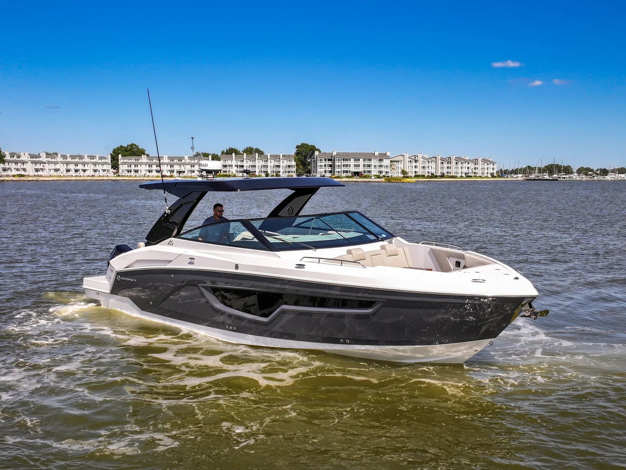2026 Cruisers Yachts 34 GLS Outboard 34.0 feet, Grasonville, MD #8