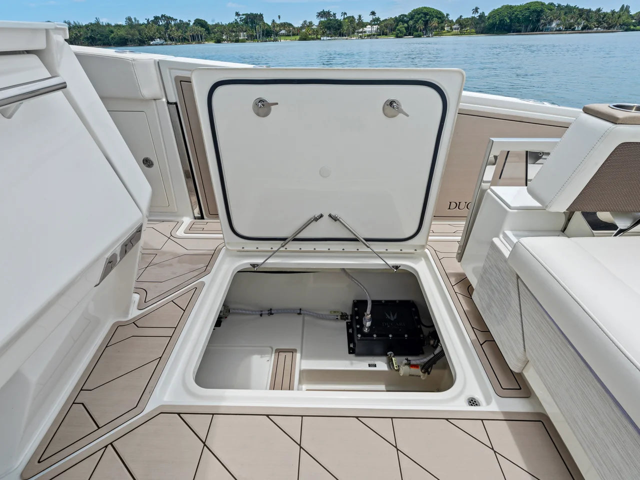 2027 Ducari 37 XIV 37.0 feet, Dania Beach, Florida #51