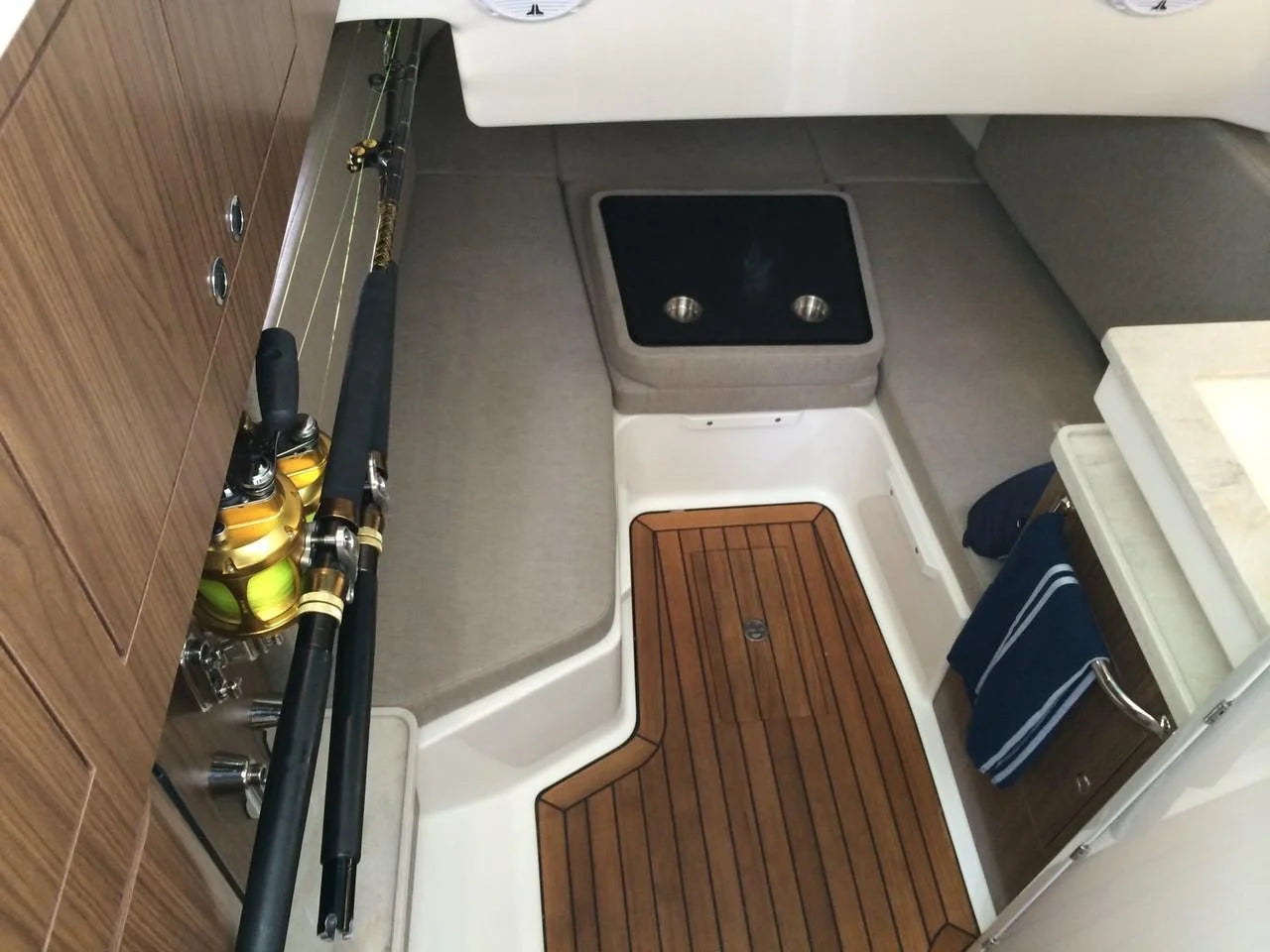 2026 Boston Whaler 380 Outrage 38.0 feet, Inuvik, Northwest Territories #14
