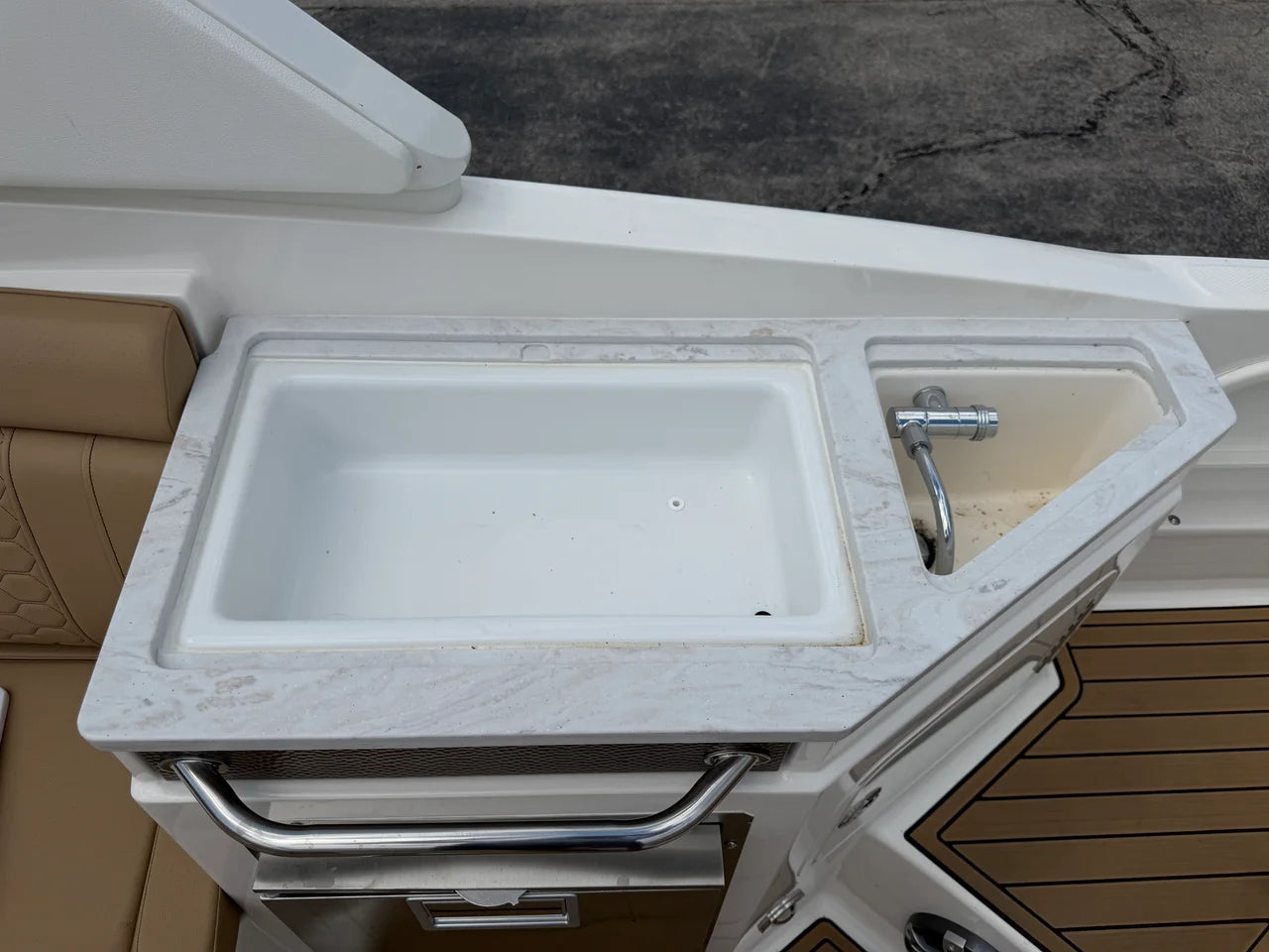 2024 Sea Ray SDX 290 Outboard 29.0 feet, Osage Beach, MO #53