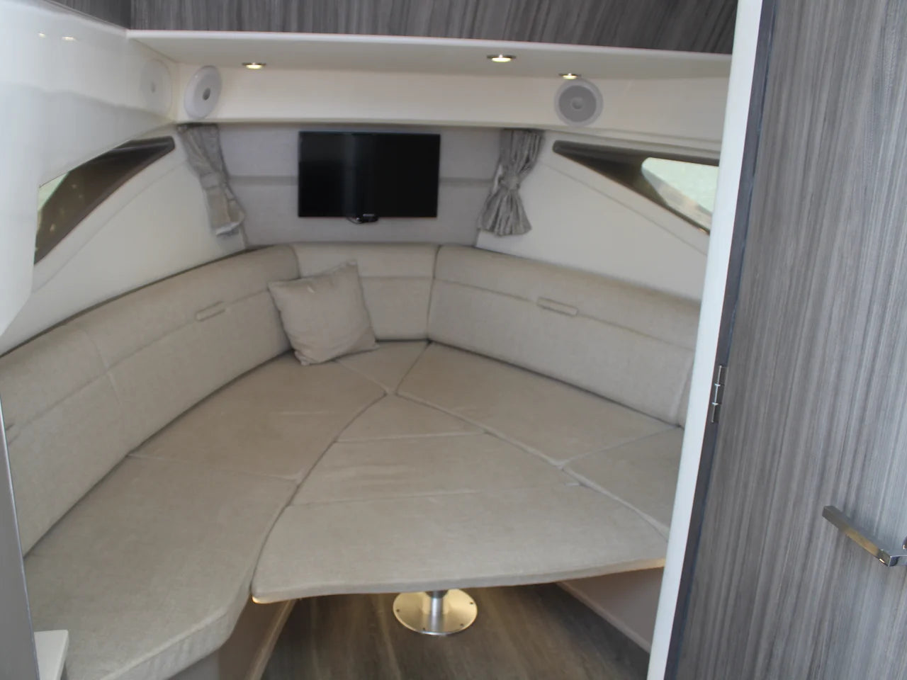 2023 Sea Ray 320 SUNDANCER 32.0 feet, Carolina Beach, NC #27