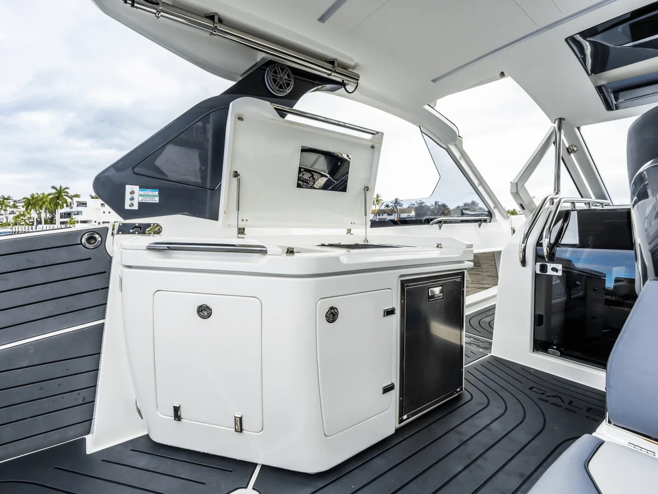 2023 Galeon 325 GTO 32.0 feet, Pompano Beach, FL #13
