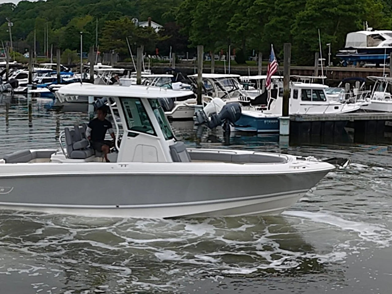 2026 Boston Whaler 250 Outrage 25.0 feet, Huntington, NY #1