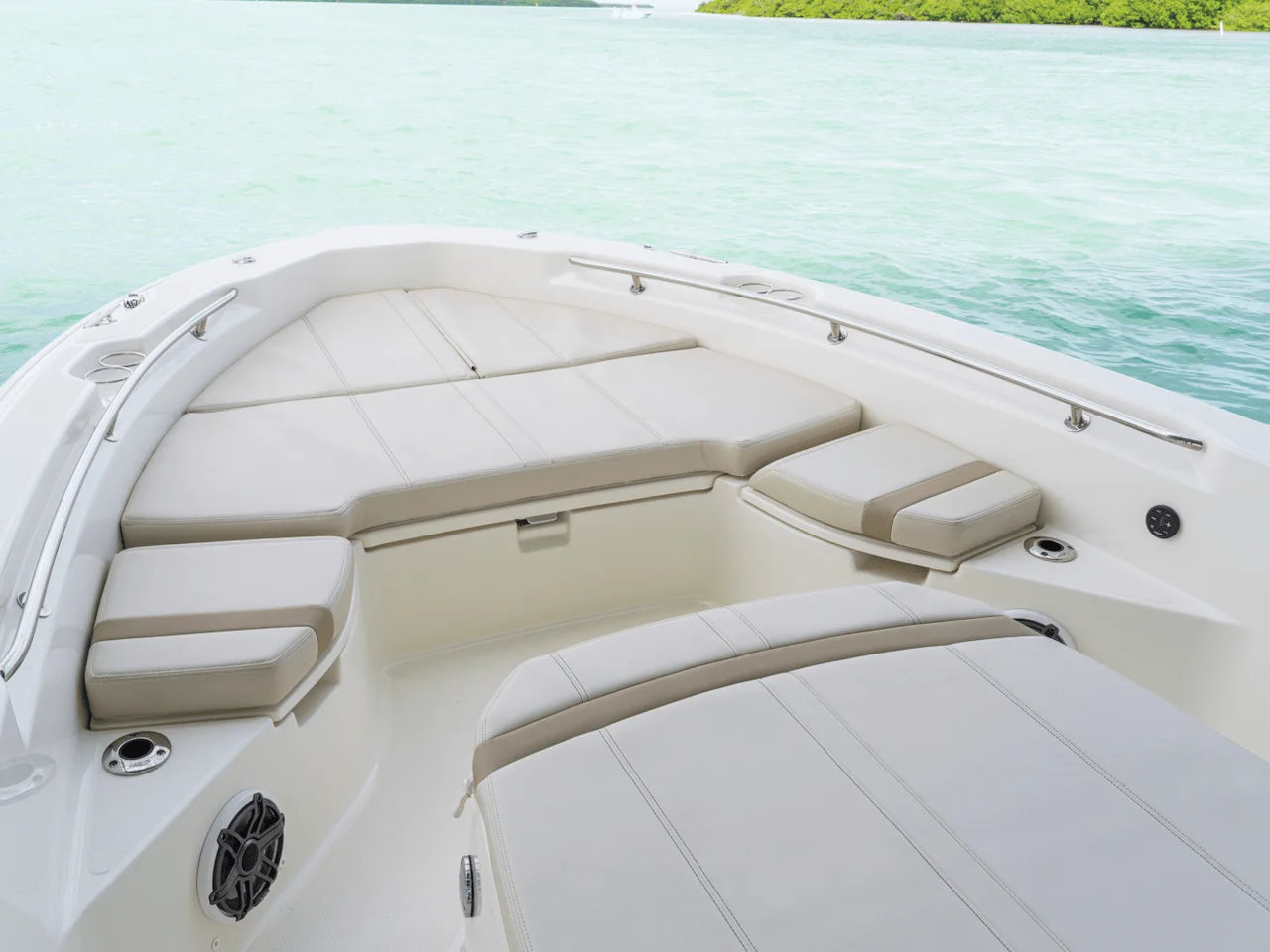 2027 Boston Whaler 250 Dauntless 25.0 feet, Panama City, FL #48