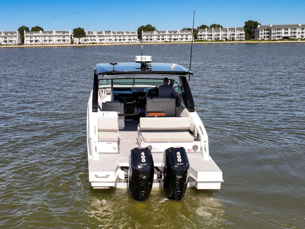 2026 Cruisers Yachts 34 GLS Outboard 34.0 feet, Grasonville, MD #3