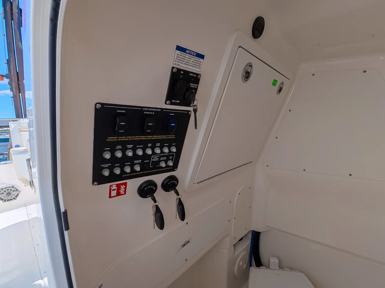 2027 Boston Whaler 280 Dauntless 28.0 feet, Norwalk, Connecticut #18
