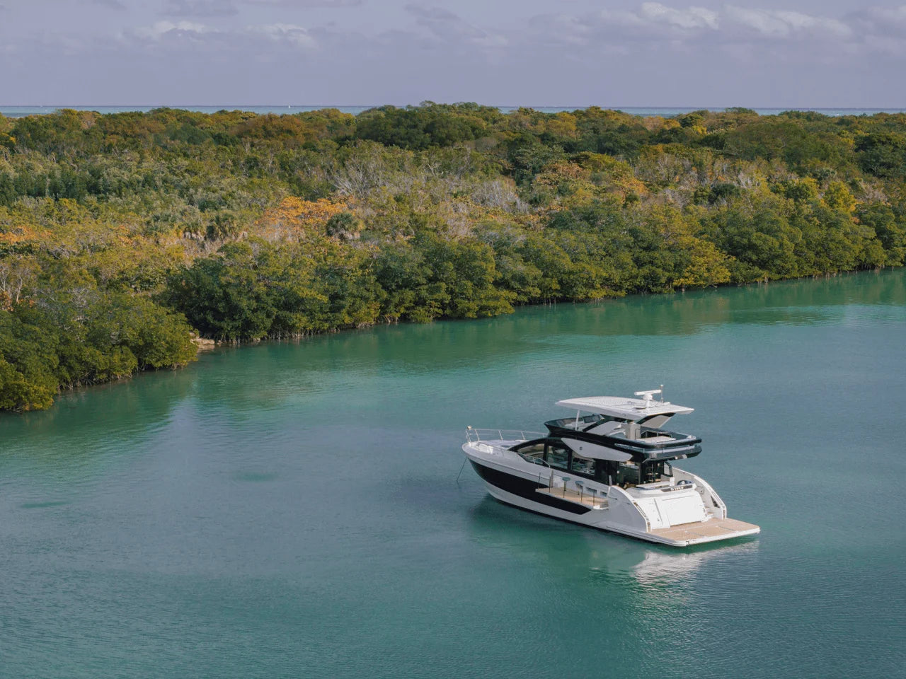 2027 Cruisers Yachts 57 FLY 57.0 feet, Naples, Florida #12