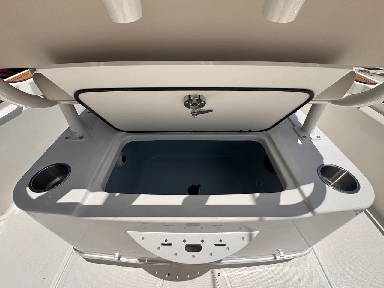 2027 Boston Whaler 210 Montauk 21.0 feet, Jupiter, Florida #14