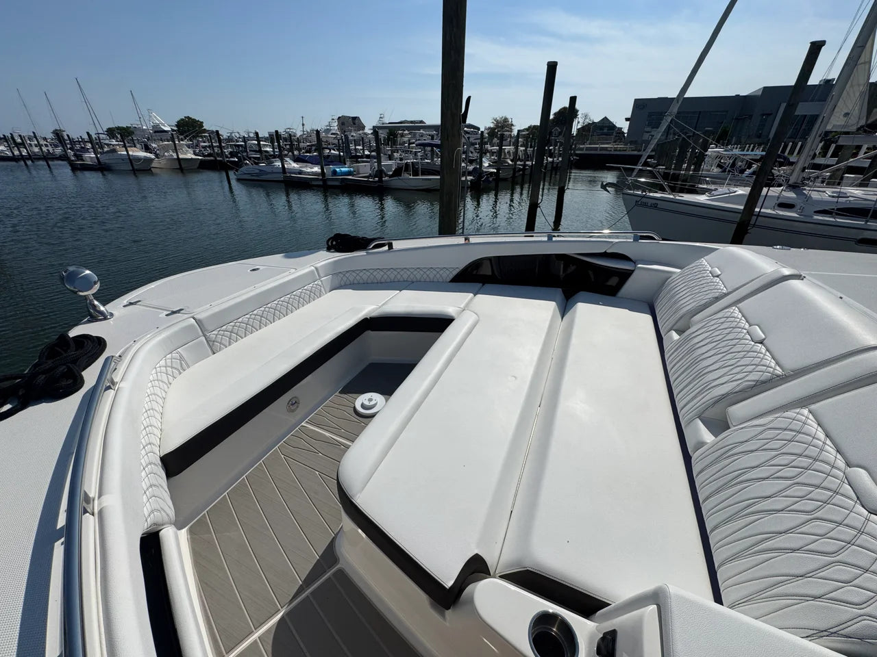 2025 Sea Ray 370 SUNDANCER OB 39.0 feet, Somers Point, New Jersey #44