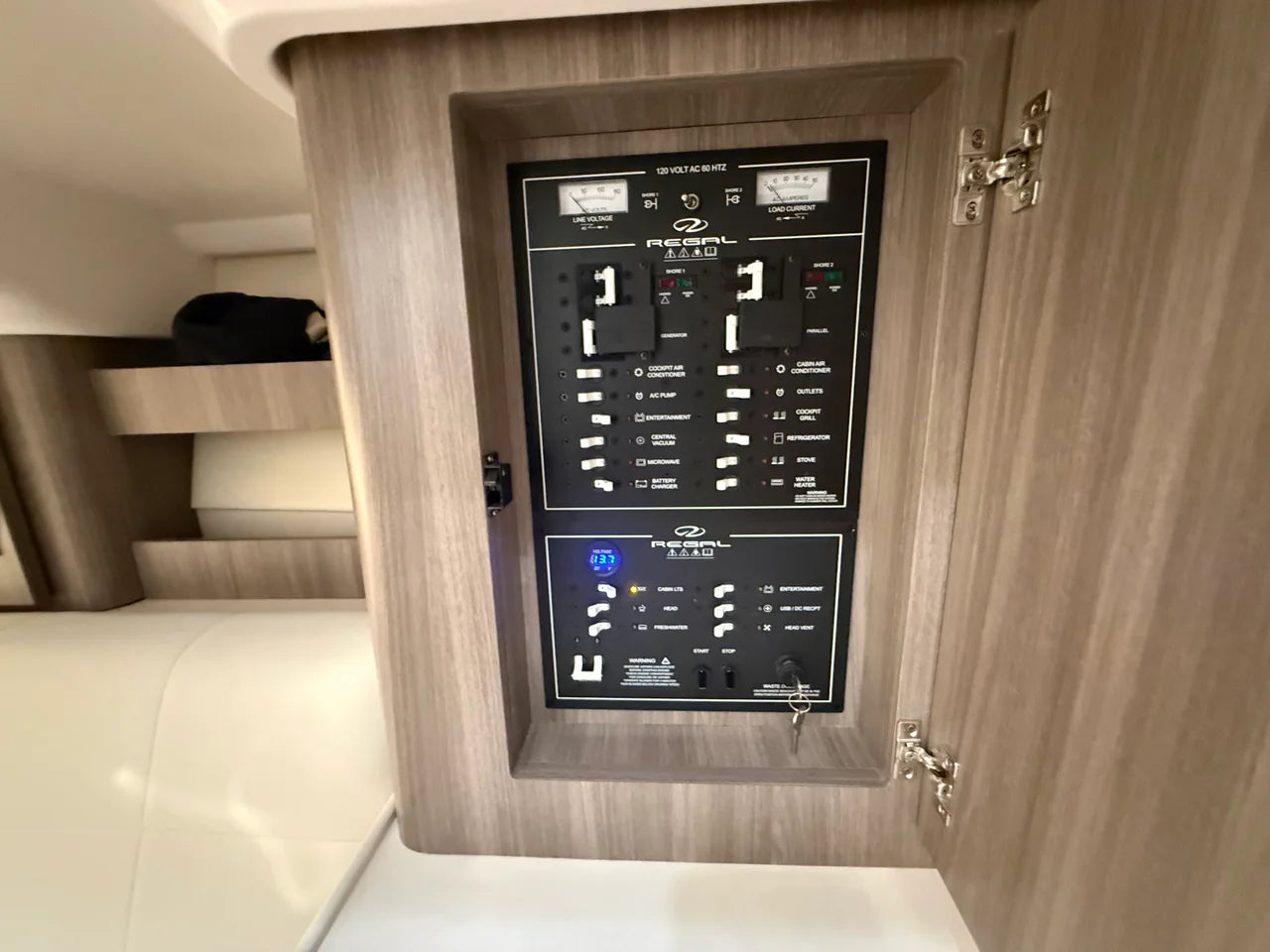 2021 Regal 36 GRANDE COUPE 36.0 feet, Cumming, GA #55