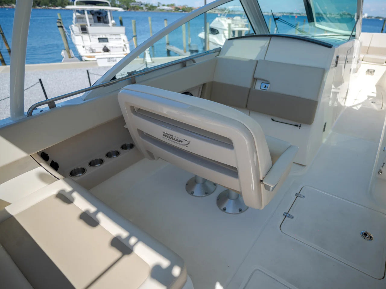 2025 Boston Whaler VANTAGE 320 33.0 feet, Panama City, FL #21