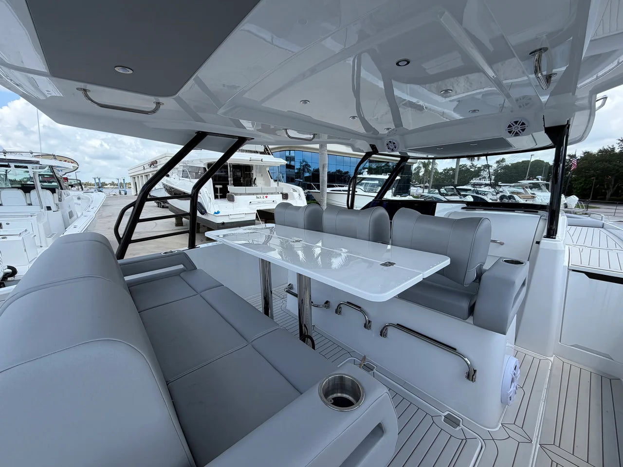 2026 Cruisers Yachts 38 VTR 38.0 feet, Stuart, Florida #8