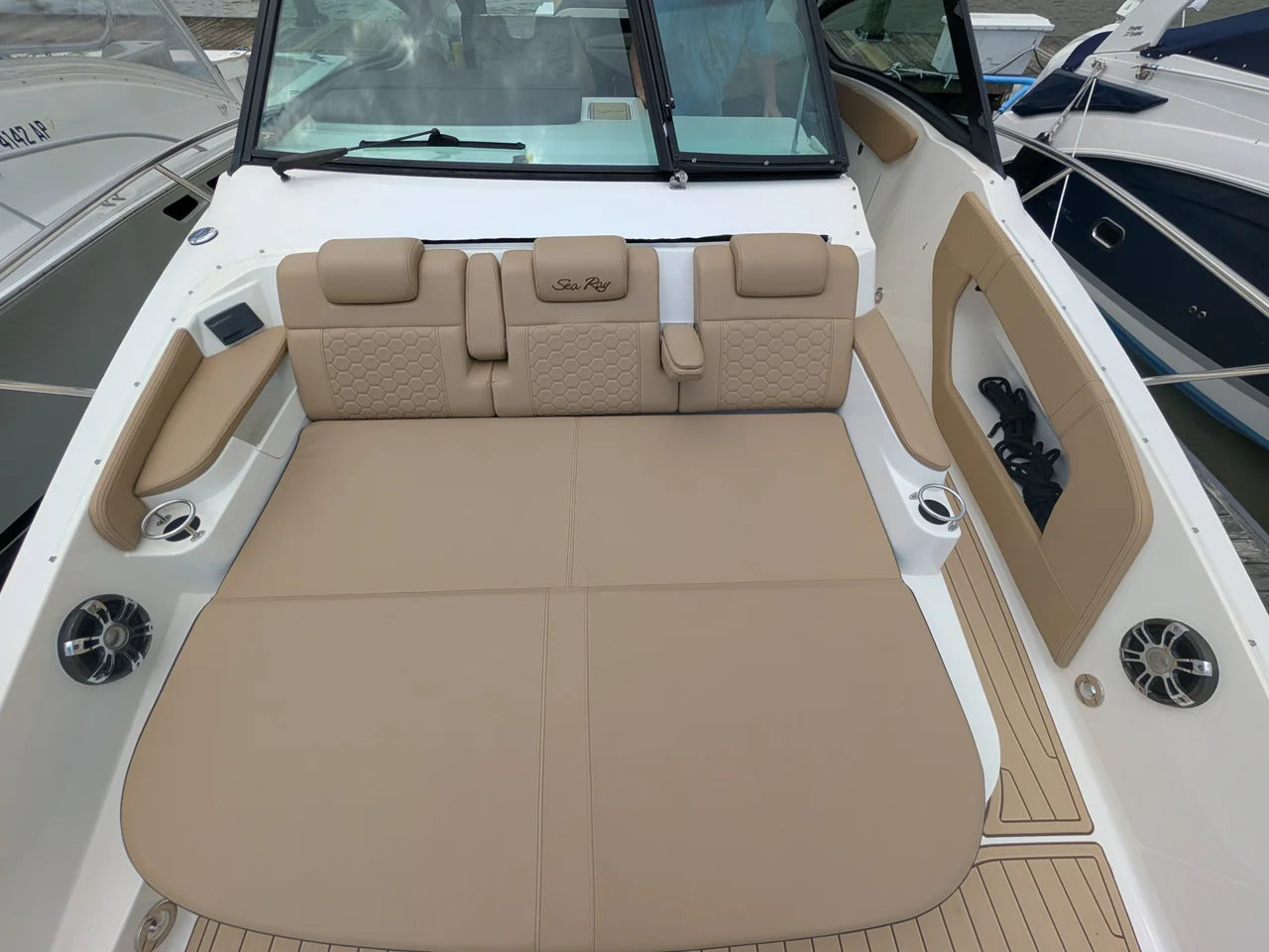 2019 Sea Ray 320 SUNDANCER 32.0 feet, Chesapeake City, MD #39
