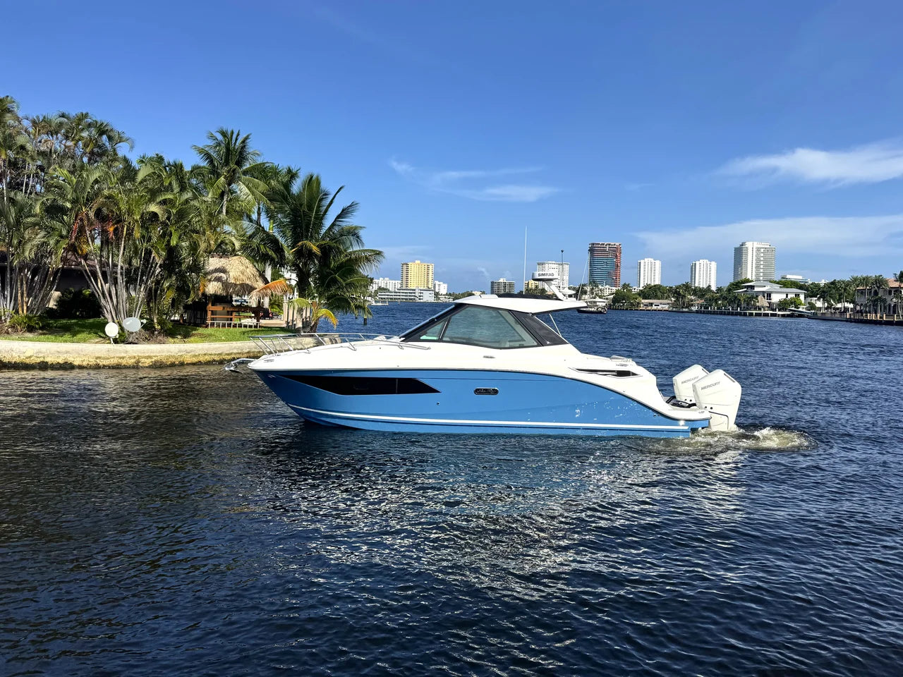 2027 Sea Ray Sundancer 320 Outboard 32.0 feet, Pompano Beach, Florida #2