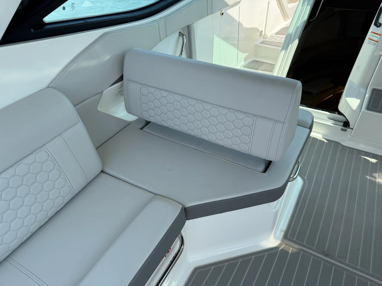 2025 Sea Ray Sundancer 320 Outboard 32.0 feet, Wrightsville Beach, North Carolina #22