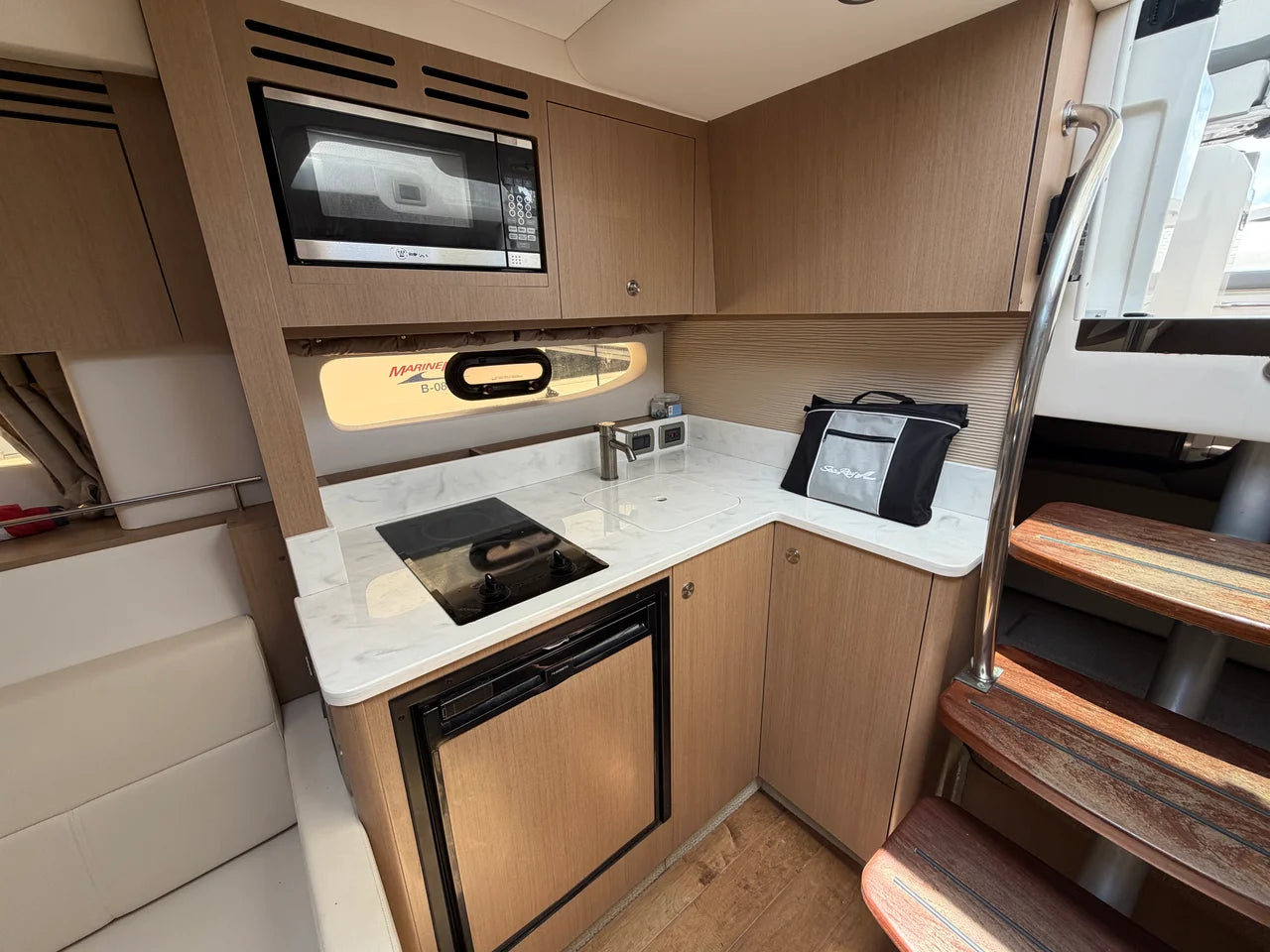 2019 Sea Ray Sundancer 350 Coupe 35.0 feet, Pensacola, Florida #9